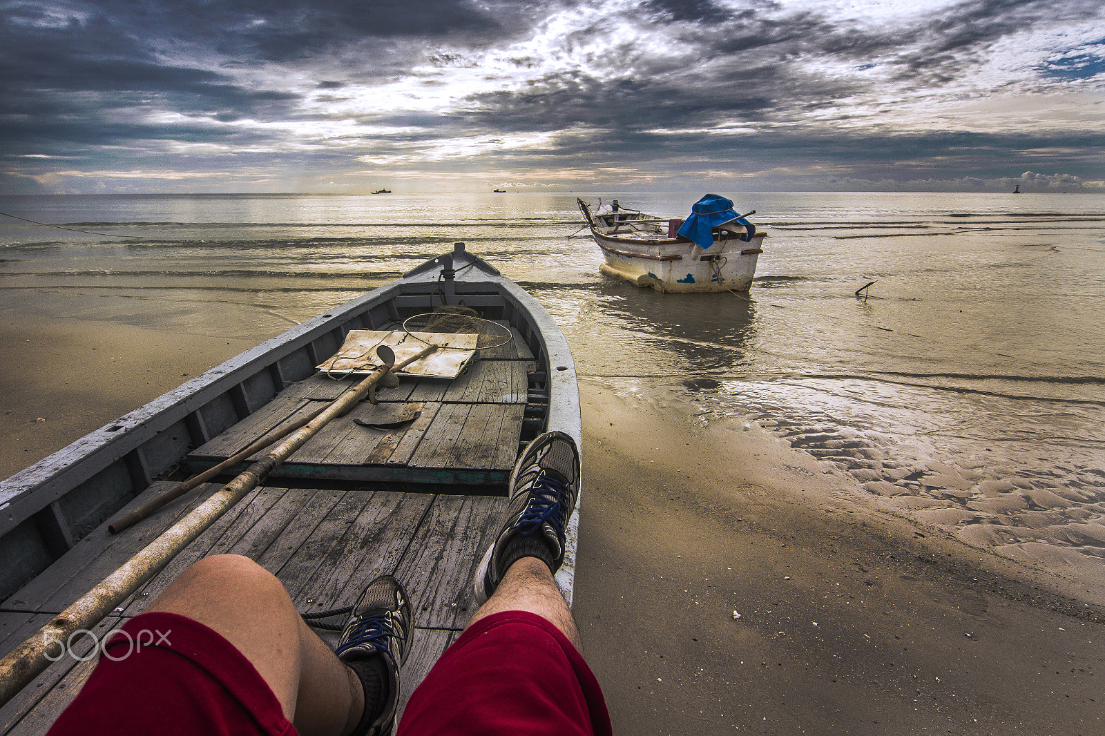 Tokina AT-X Pro 12-24mm F4 (IF) DX sample photo. Through ocean photography