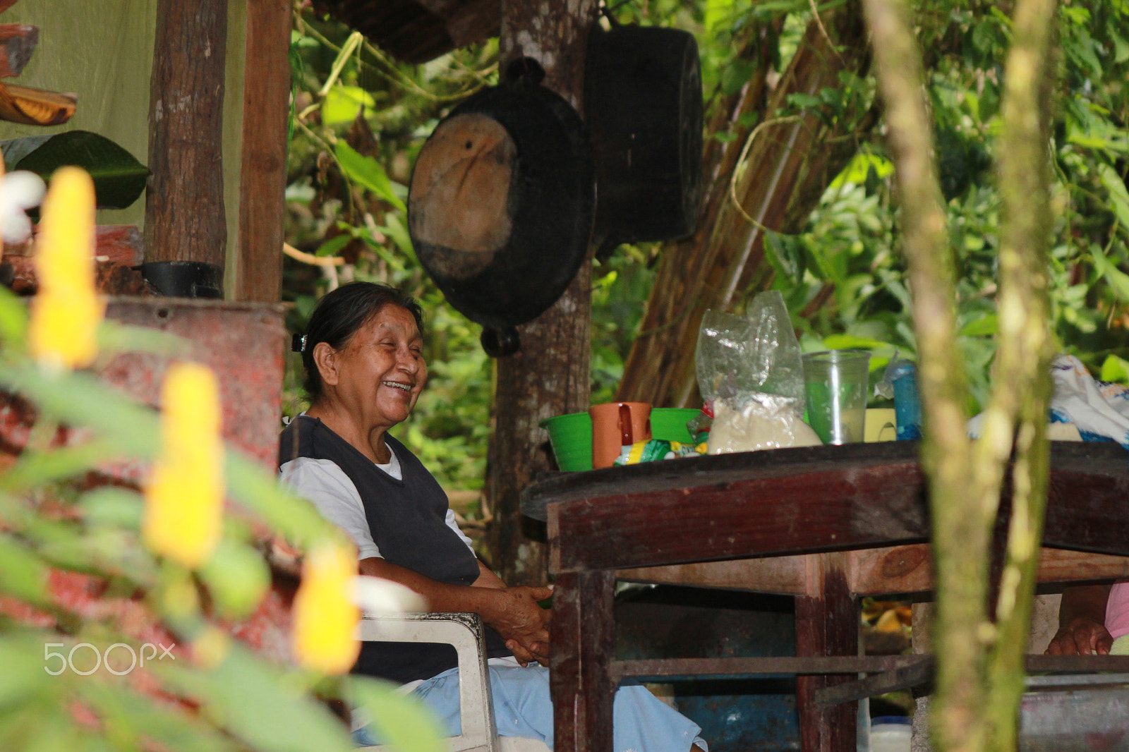Canon EF 100-300mm F4.5-5.6 USM sample photo. Huasteca lady smiling photography