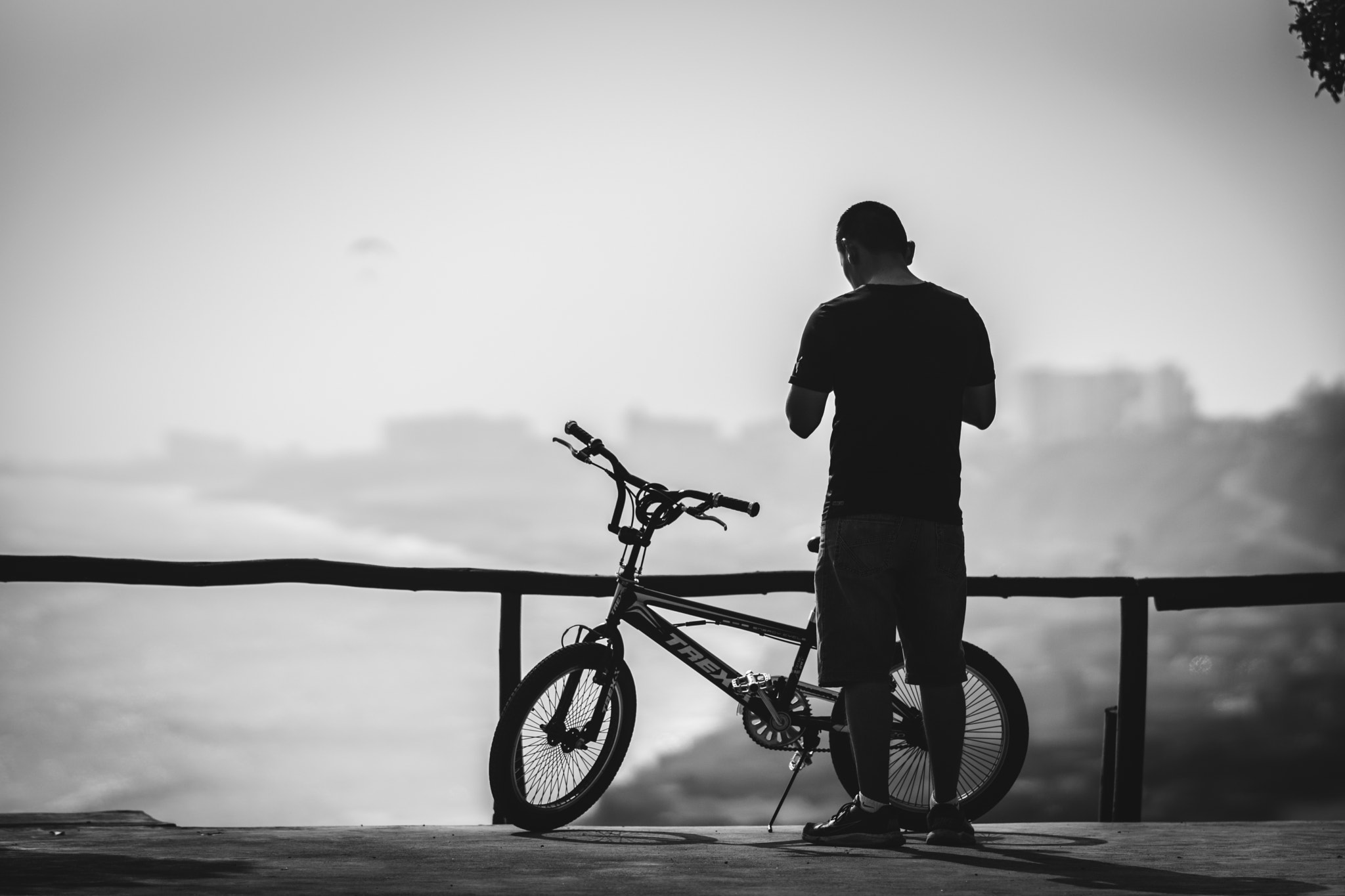 Sony Sonnar T* 135mm F1.8 ZA sample photo. No es ciclista photography