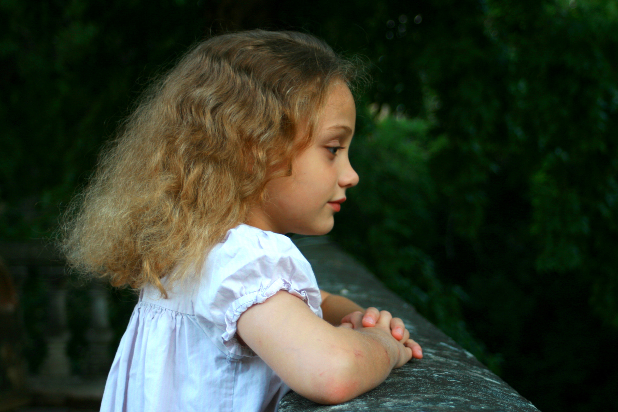 Canon EF 28-80mm f/3.5-5.6 USM IV sample photo. Lonely girl photography