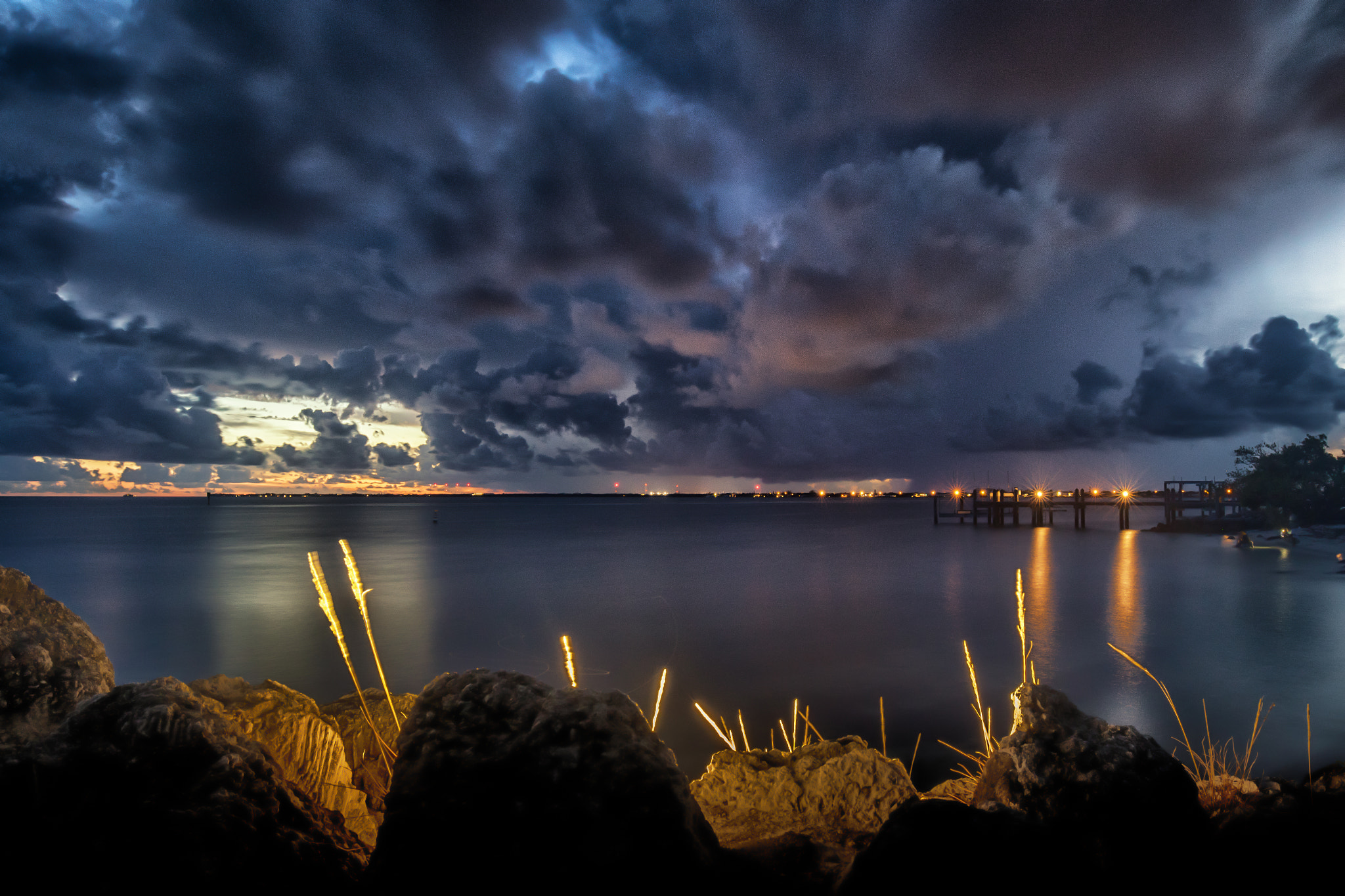 Canon EOS 7D Mark II + Canon EF 16-35mm F4L IS USM sample photo. Blue hour on the bay photography