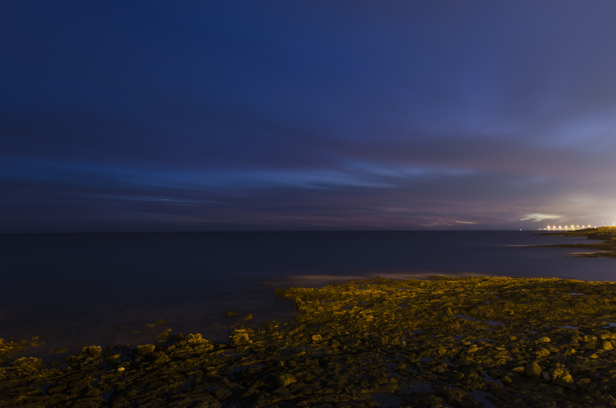 Nikon AF-S Nikkor 16-35mm F4G ED VR sample photo. Luz al final de la costa photography