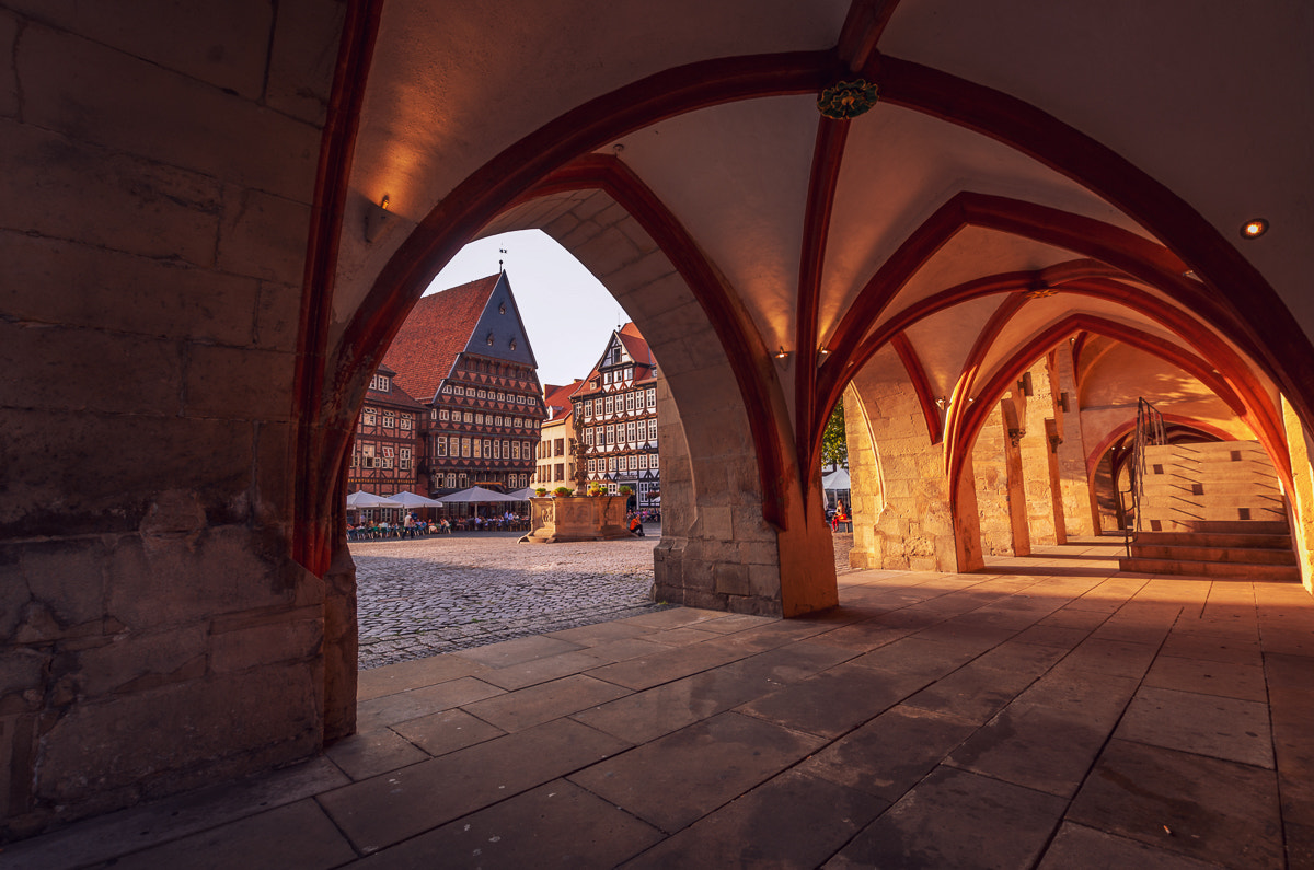 Sigma 10-20mm F3.5 EX DC HSM sample photo. Hildesheim marktplatz photography