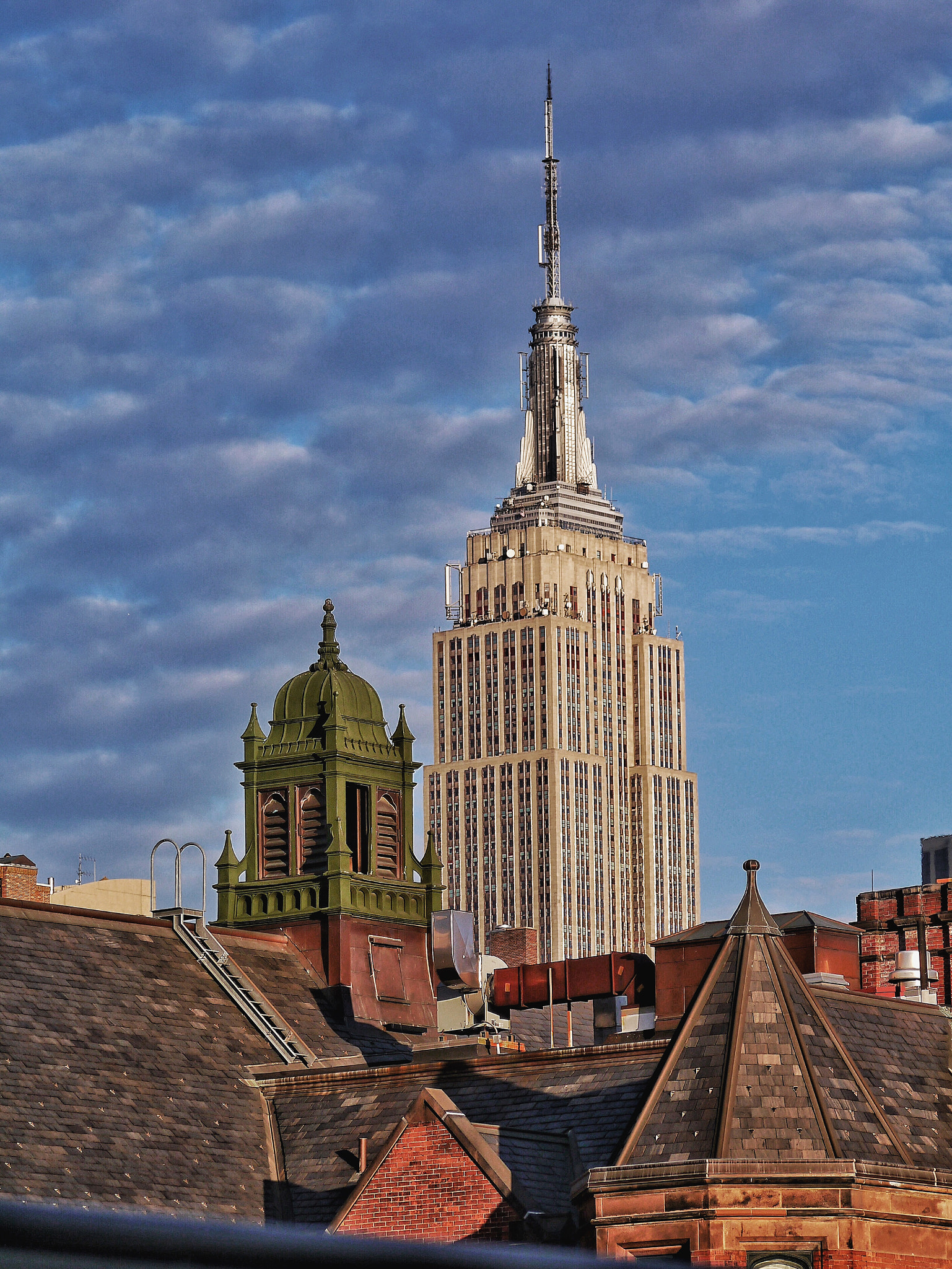 Panasonic Lumix G Vario 45-200mm F4-5.6 OIS sample photo. New-york empire state building photography