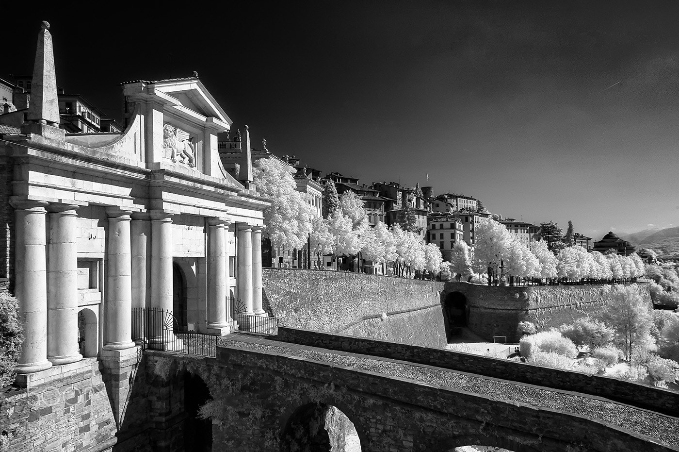 Nikon D70s sample photo. My city photography
