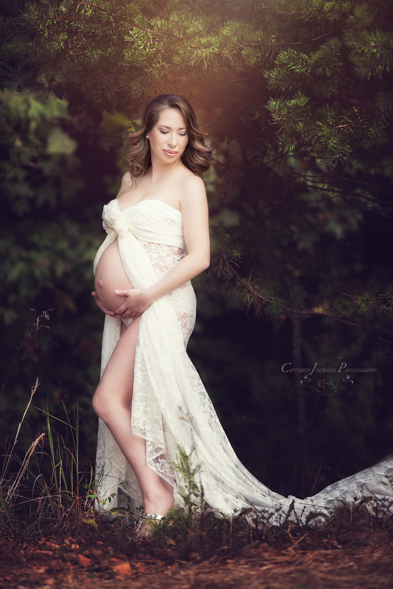 Nikon AF-S Nikkor 200mm F2G ED VR II sample photo. Motherhood... photography