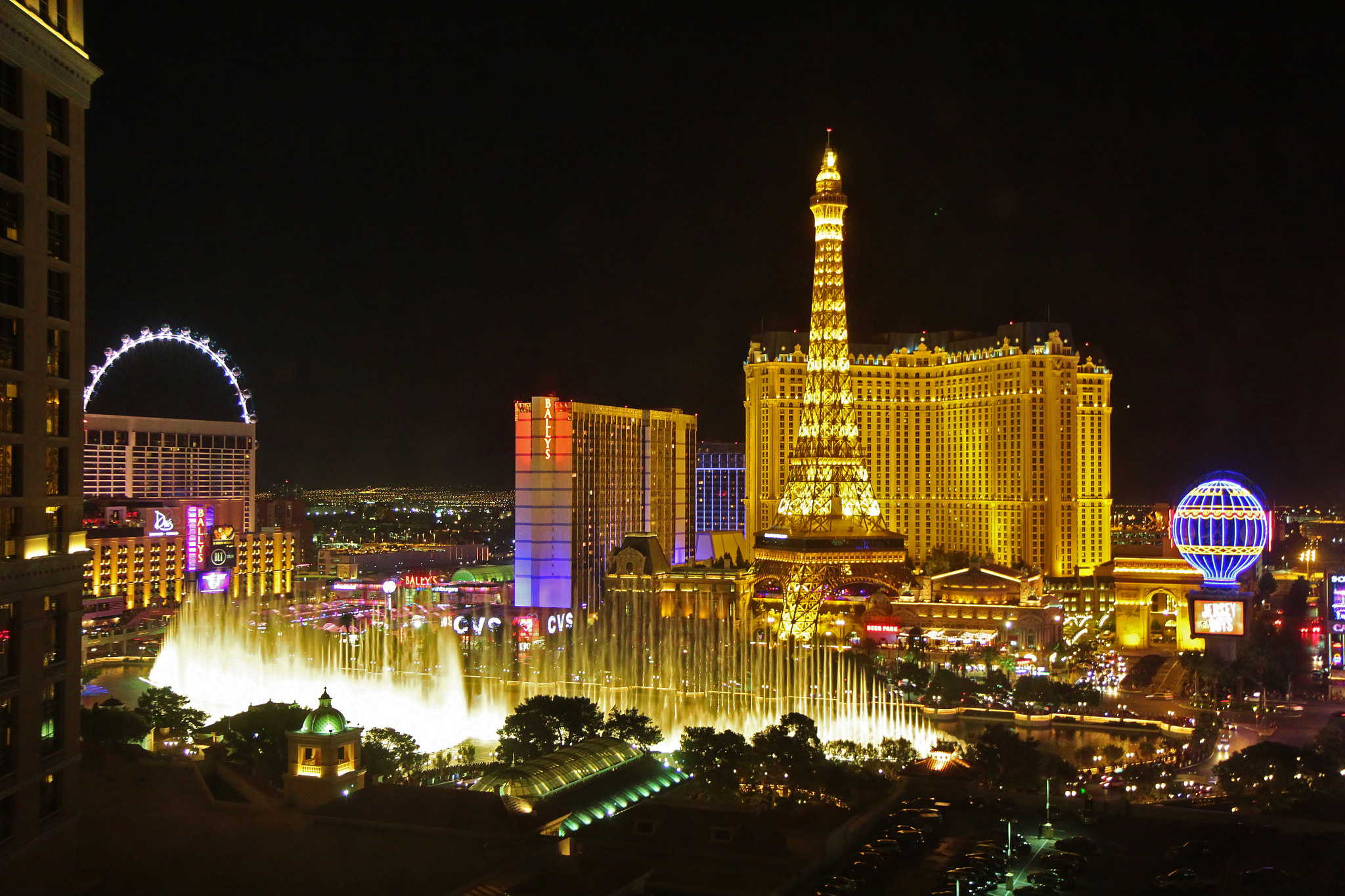 Canon EF-S 17-55mm F2.8 IS USM sample photo. Las vegas photography