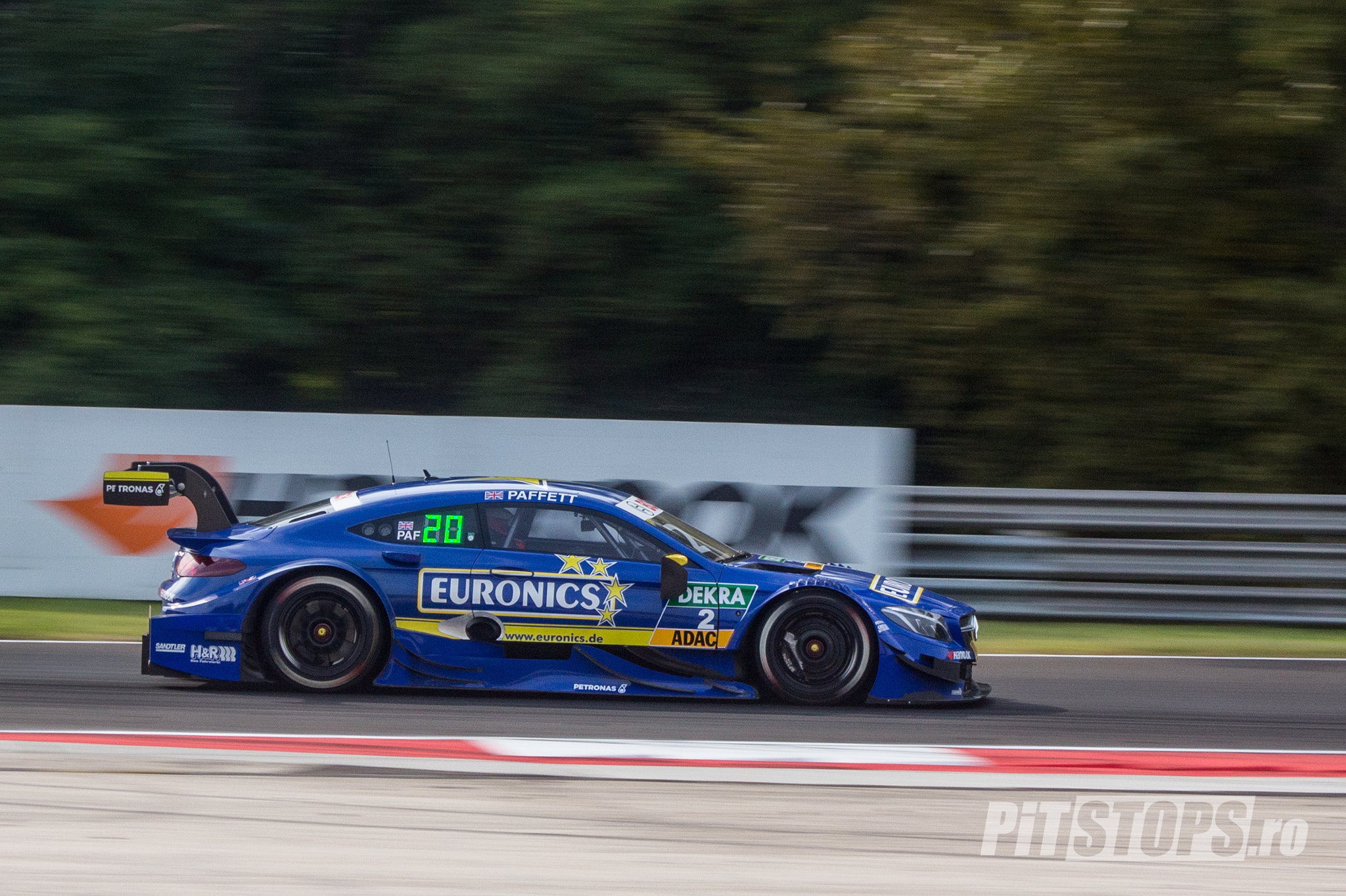 Canon EF 75-300mm f/4-5.6 USM sample photo. Dtm hungaroring - low-key weekend for paffett and merc photography