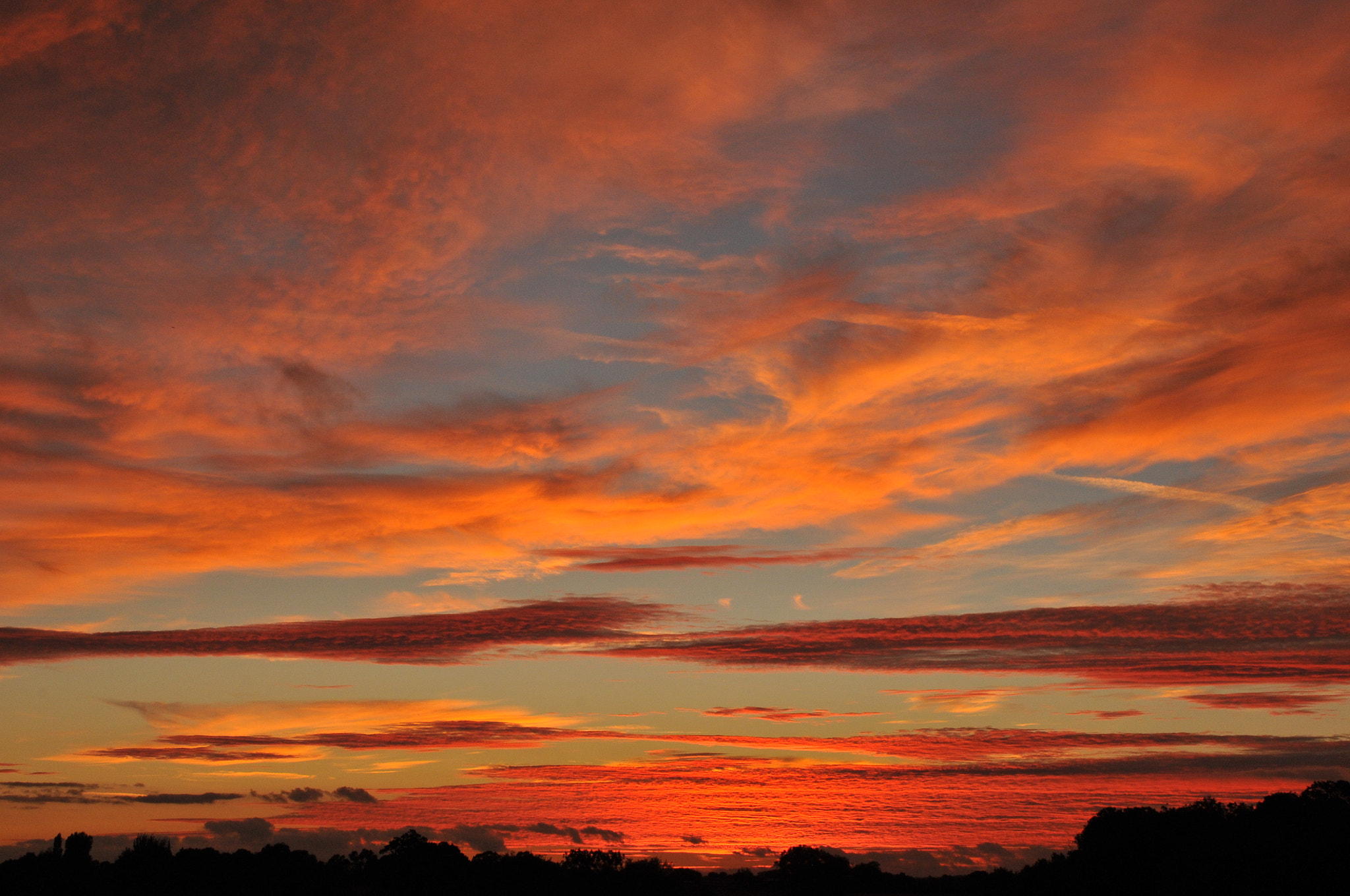 Nikon AF-S DX Micro Nikkor 40mm F2.8 sample photo. Last of the summer skies photography