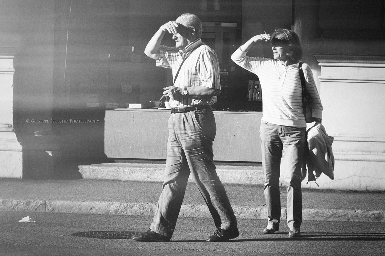 Olympus OM-D E-M5 + Olympus M.Zuiko Digital ED 75mm F1.8 sample photo. On the sunny side of the street photography