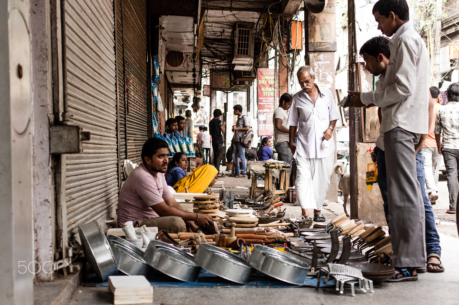 Canon EOS 60D + Canon EF 35mm F2 IS USM sample photo. Wok seller photography