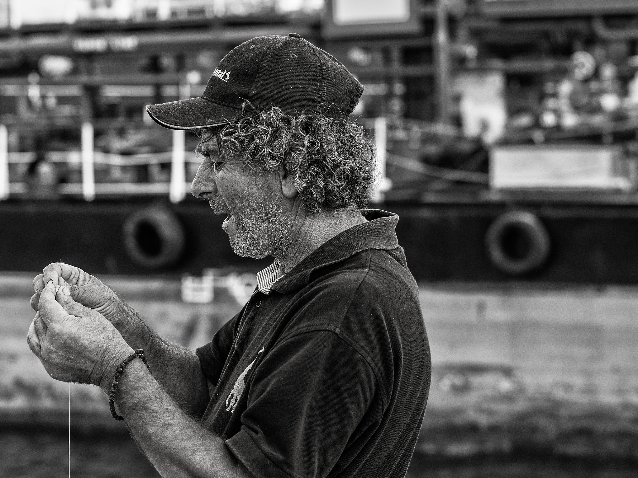 Olympus OM-D E-M1 + OLYMPUS 50mm Lens sample photo. The ways of a fisherman photography