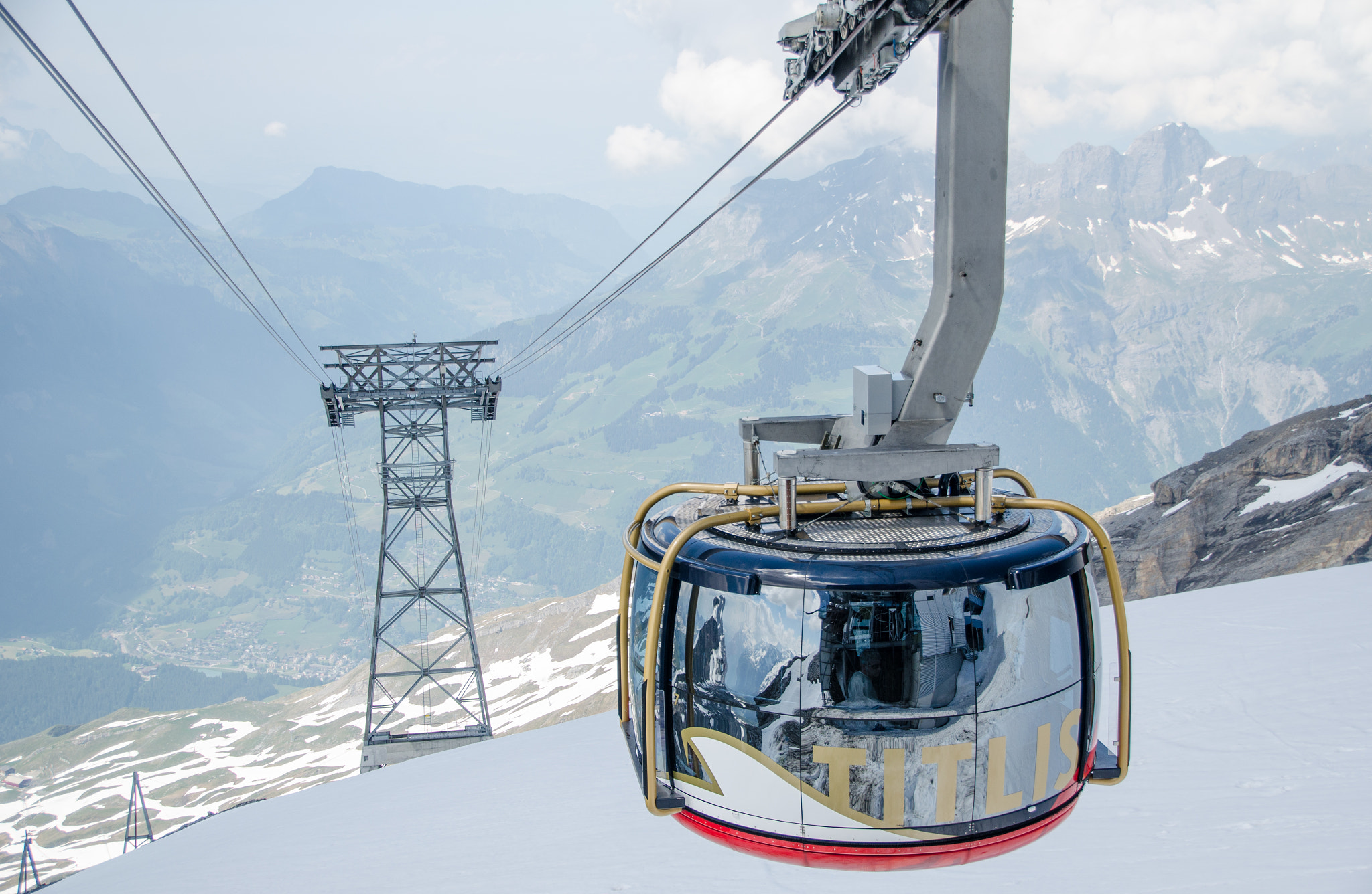 Nikon D5100 + Sigma 18-250mm F3.5-6.3 DC OS HSM sample photo. Mt. titlis photography