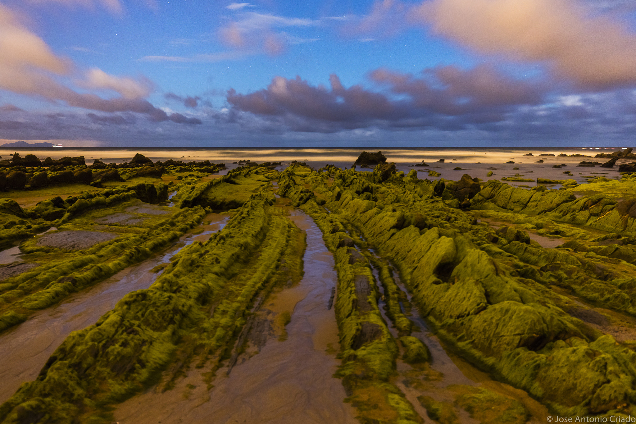 Canon EOS 5DS + Canon EF 16-35mm F4L IS USM sample photo. Playa de barrika, vizcaya, país vasco photography