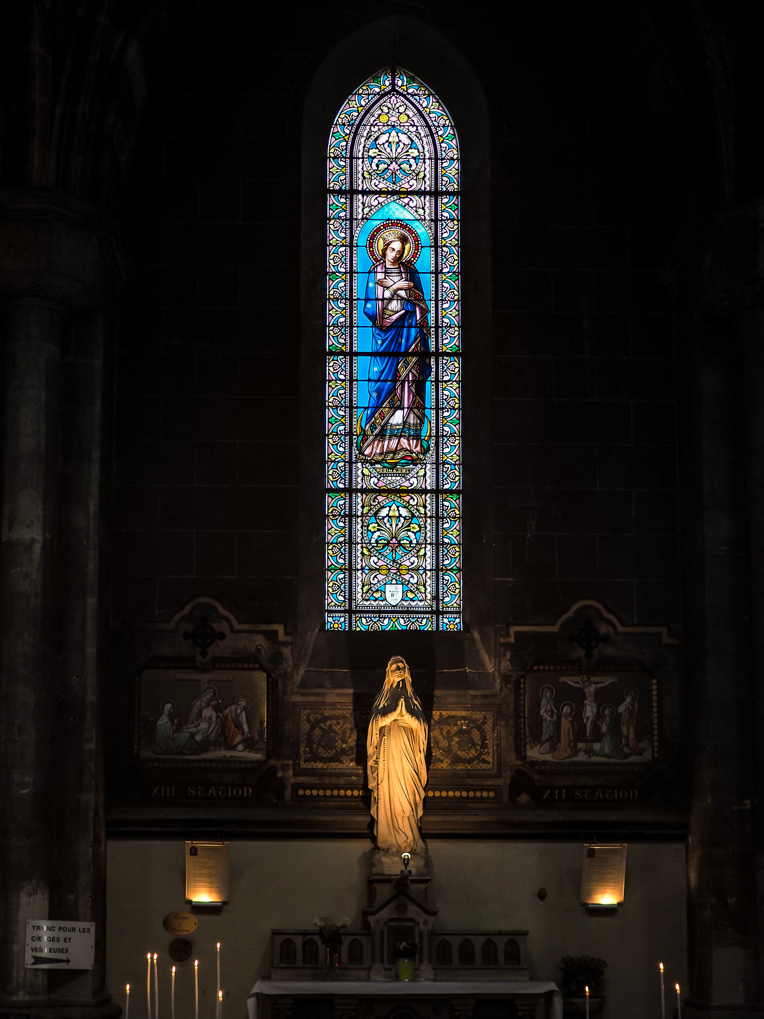 Olympus PEN-F + Olympus M.Zuiko Digital 25mm F1.8 sample photo. Stained glass window in the church of st martial in bordeaux photography