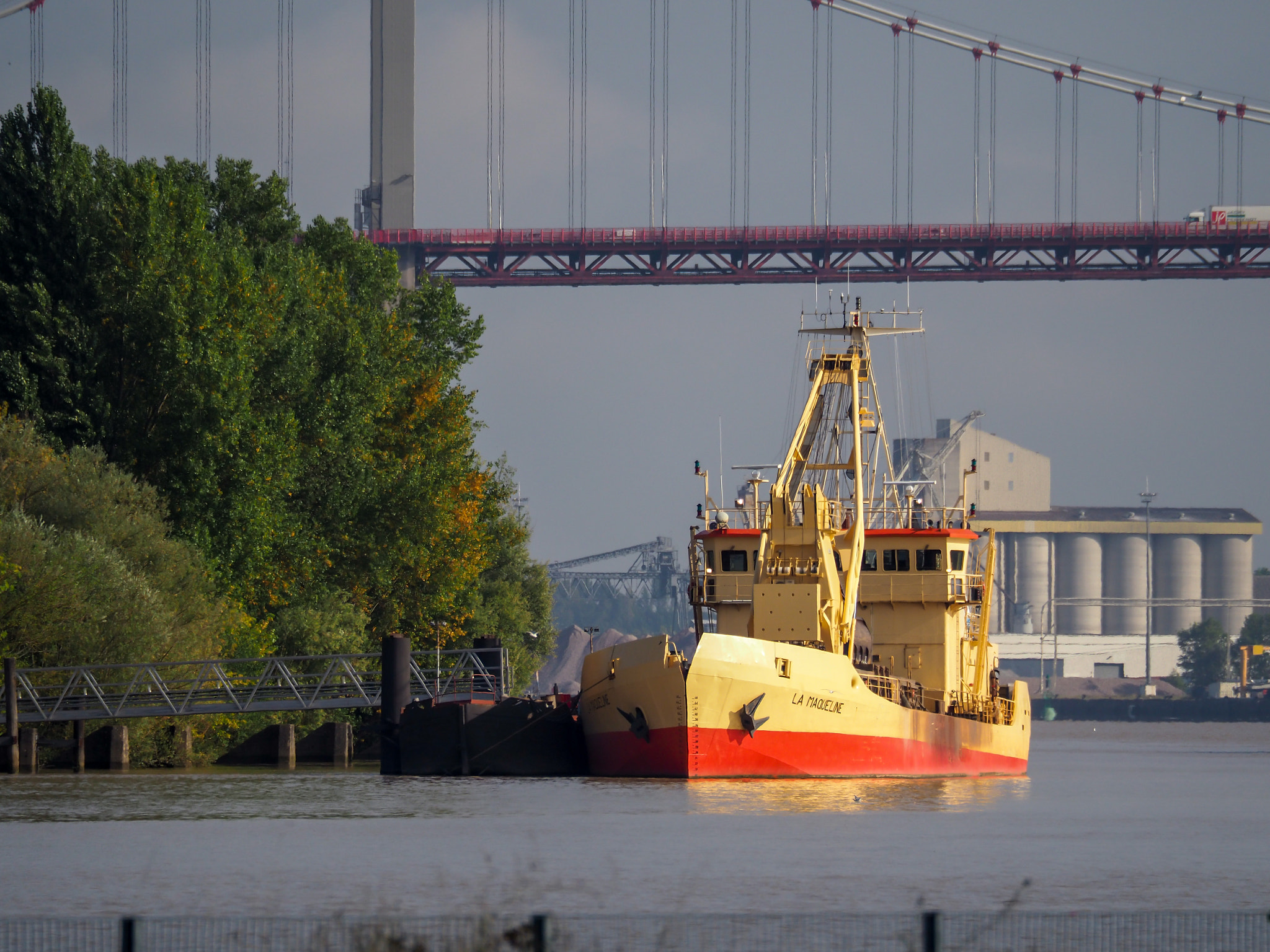 Olympus PEN-F sample photo. La maqueline moored in bordeaux photography