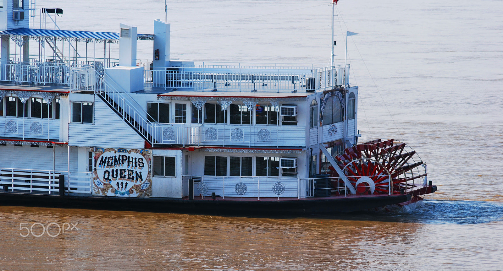 Sigma 70-300mm F4-5.6 APO DG Macro sample photo. Memphis queen riverboat photography