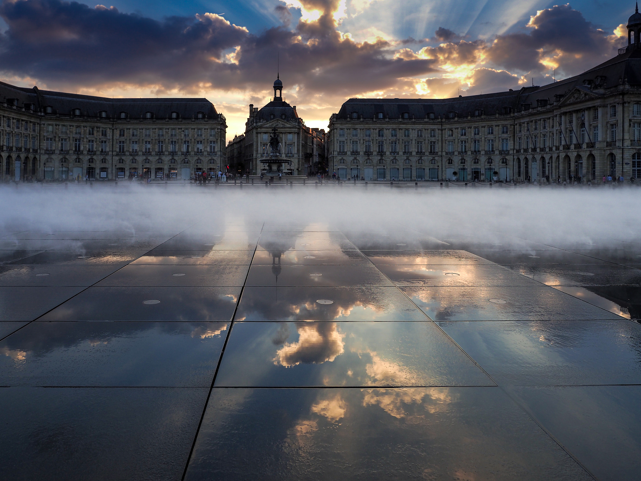 Olympus PEN-F + OLYMPUS M.12mm F2.0 sample photo. Miroir d'eau at place de la bourse in bordeaux photography