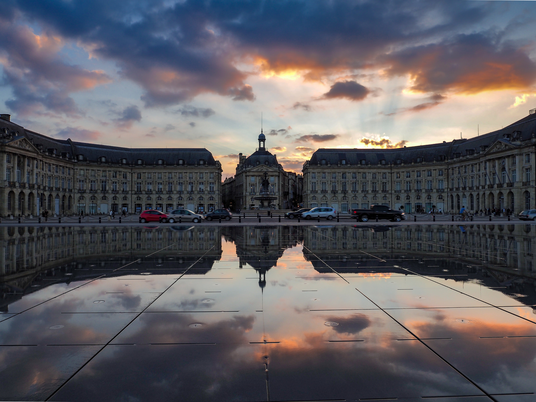 Olympus PEN-F + OLYMPUS M.12mm F2.0 sample photo. Miroir d'eau at place de la bourse in bordeaux photography