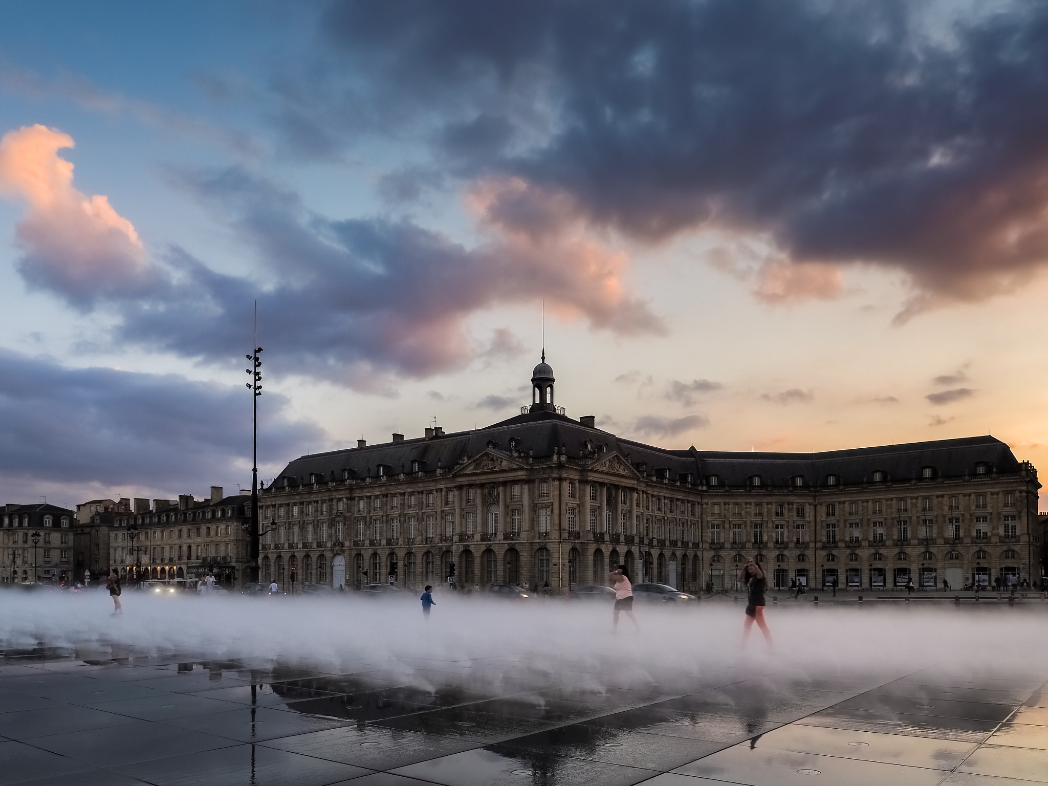 Olympus PEN-F + OLYMPUS M.12mm F2.0 sample photo. Miroir d'eau at place de la bourse in bordeaux photography