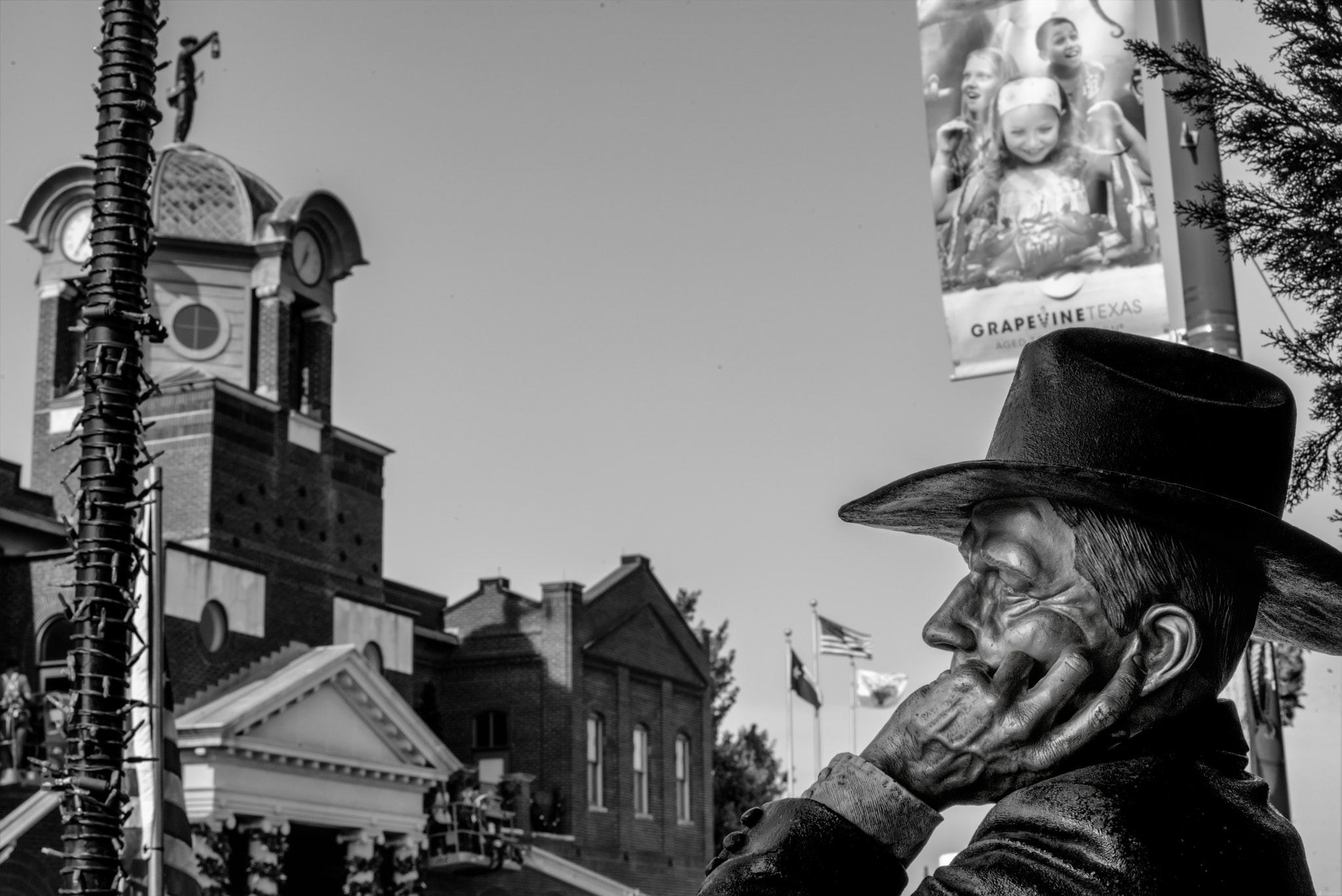 AF-S Nikkor 50mm f/1.4G + 1.4x sample photo. Grapevine texas bw photography