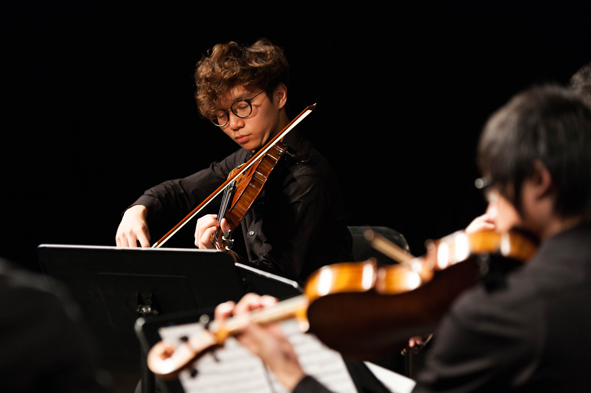 Sigma 70-200mm F2.8 EX DG OS HSM sample photo. Violin photography