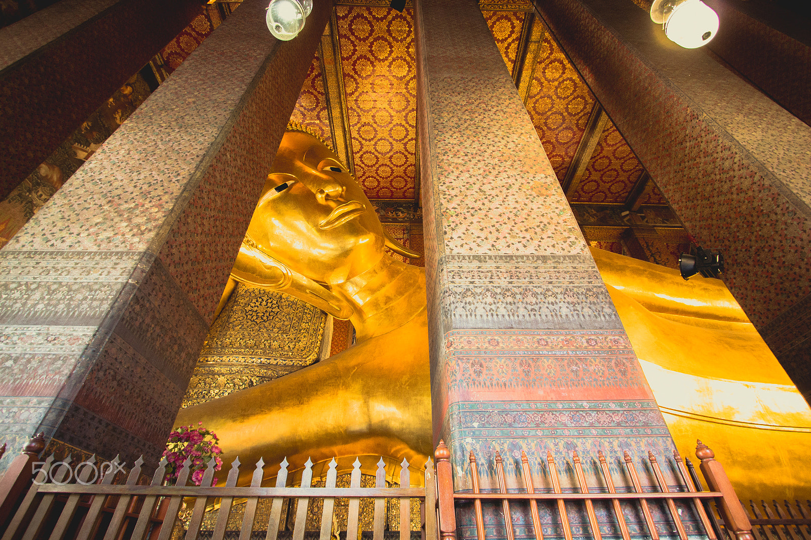Canon EF-S 10-22mm F3.5-4.5 USM sample photo. Buddhist temples in thailand. photography