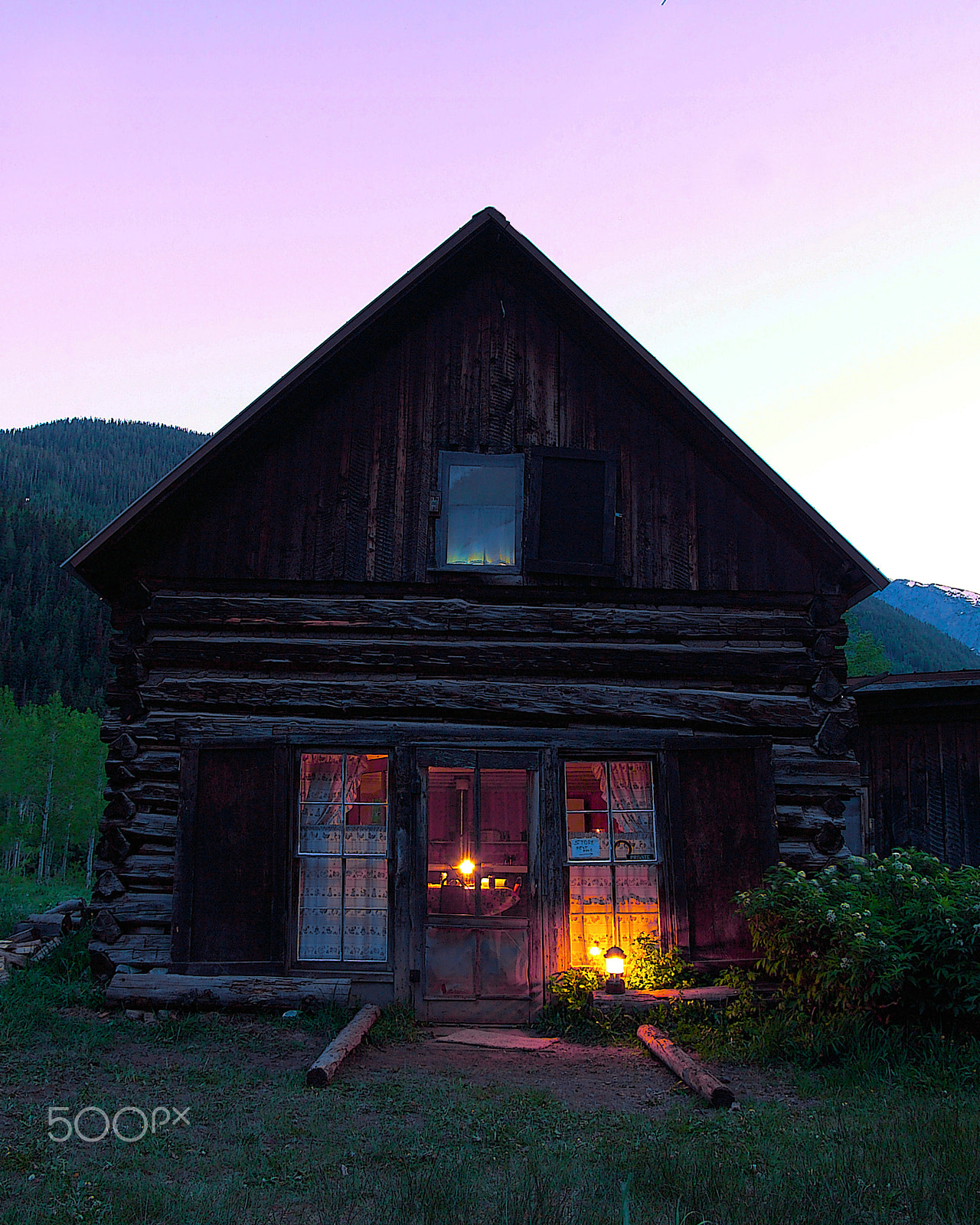 Kodak DCS Pro SLR/n sample photo. Mountain cabin photography