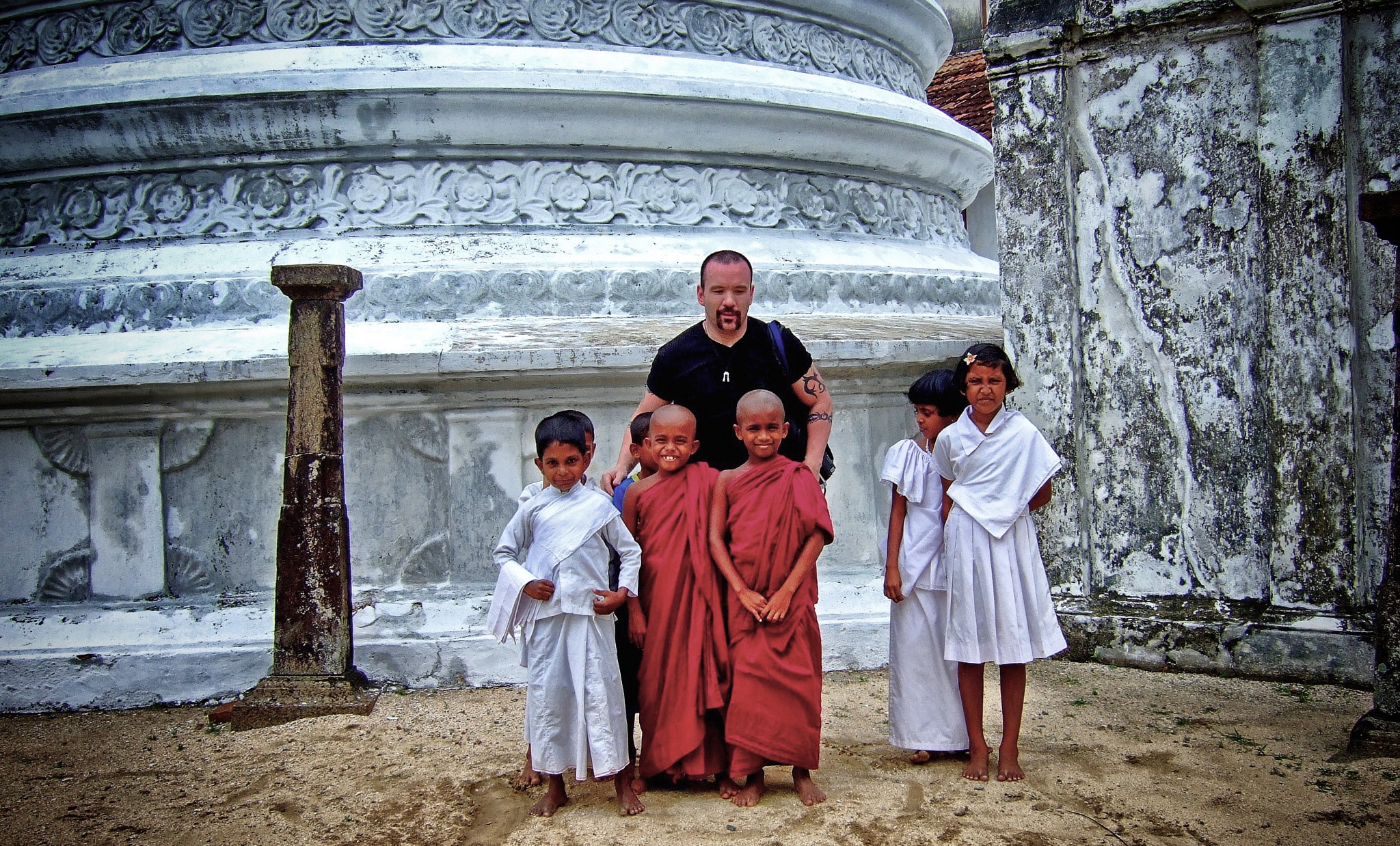 Fujifilm FinePix F30 sample photo. Tri-pod self-portrait / buddhist temple, ambalangoda, sri lanka photography