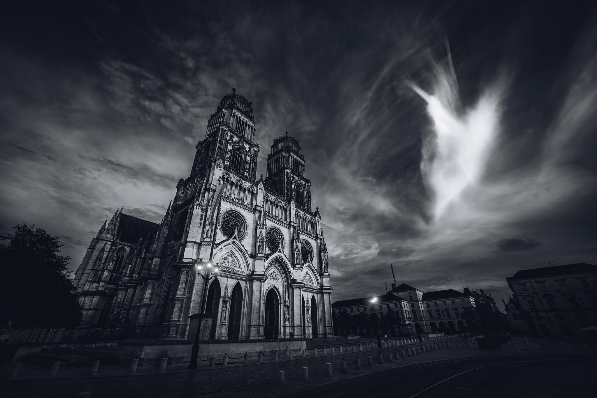 Sigma 14mm F2.8 EX Aspherical HSM sample photo. Kathedrale sainte-croix d’orléans photography