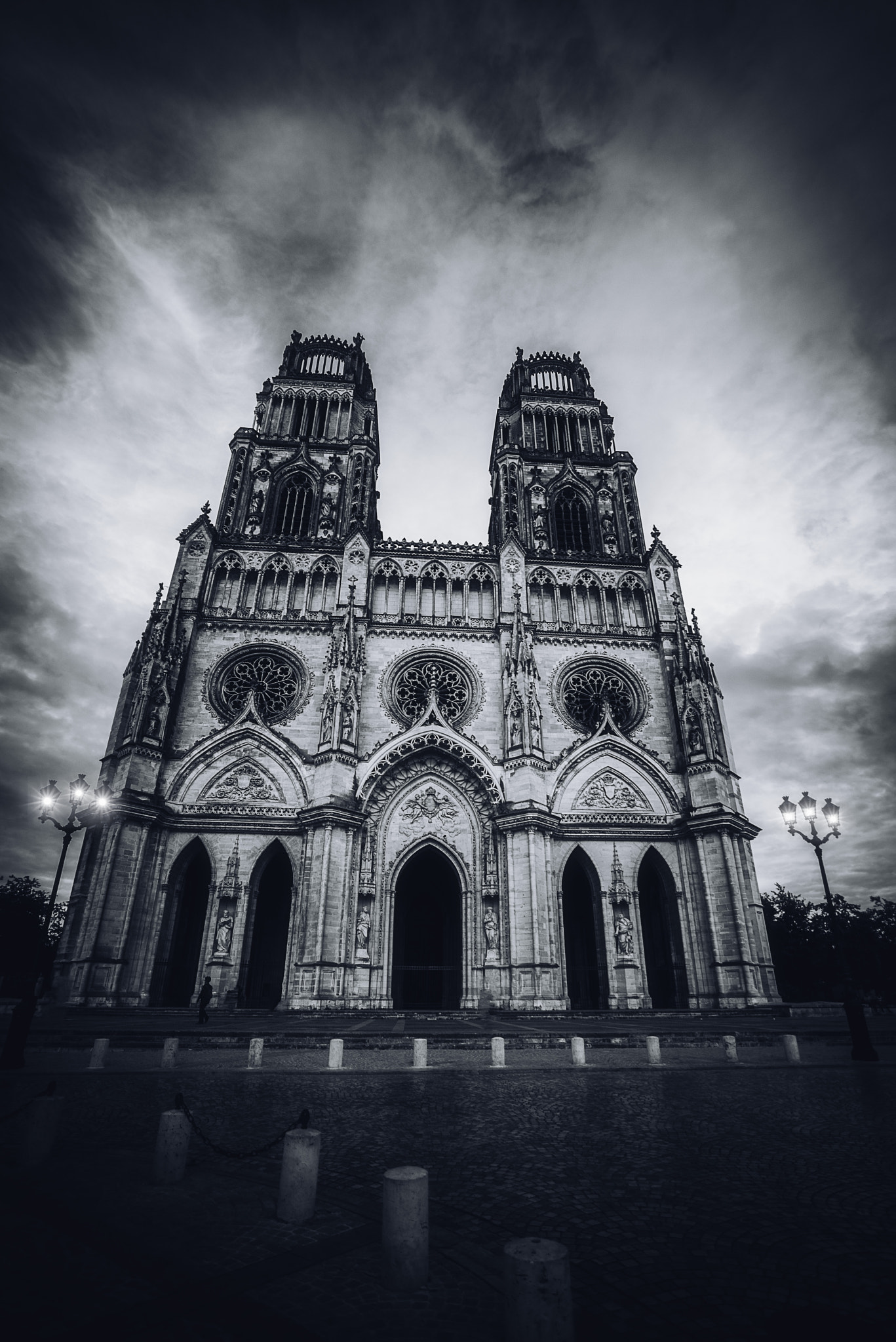 Nikon D750 + Sigma 14mm F2.8 EX Aspherical HSM sample photo. Cathedral sainte-croix d’orléans ii photography