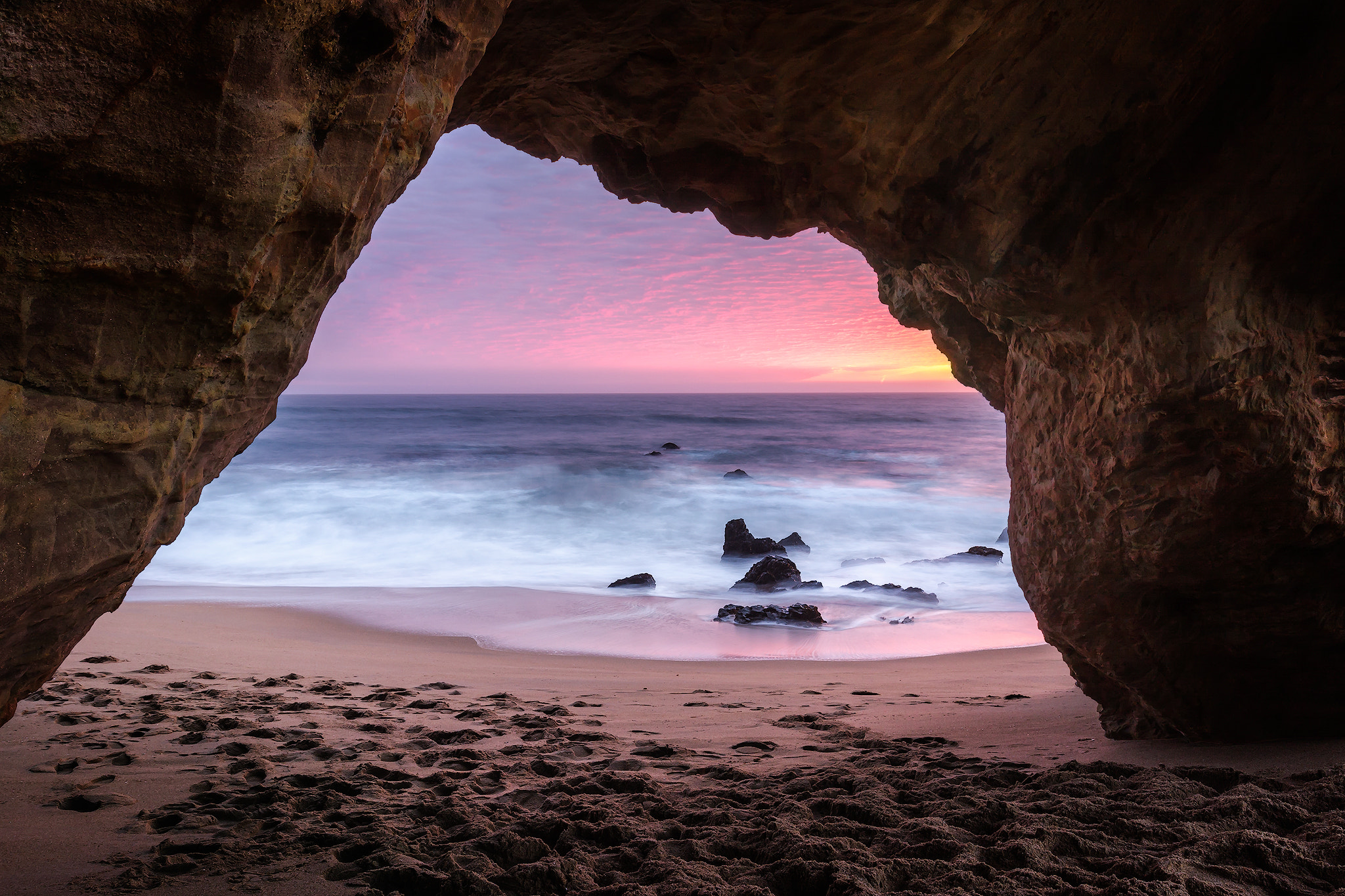 Canon EOS 40D + Canon EF 16-35mm F4L IS USM sample photo. Portal to hole in the wall beach | santa cruz, ca photography