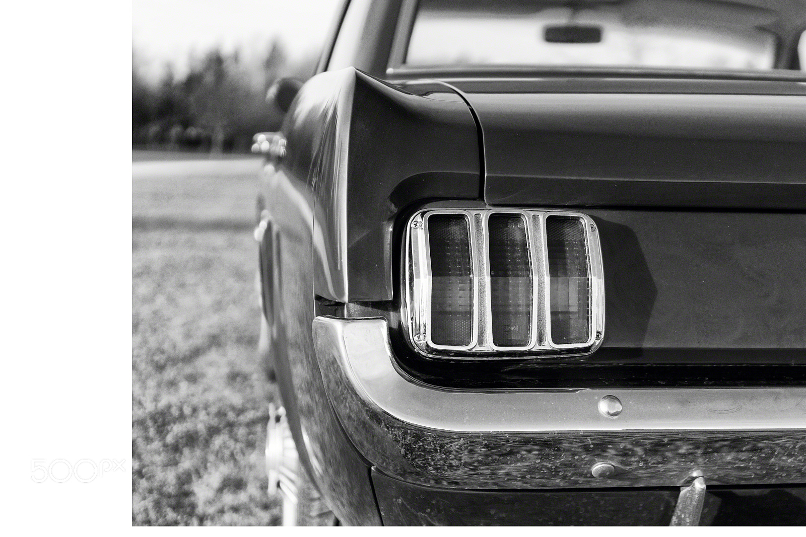 Sony ILCA-77M2 sample photo. Ford mustang 1965 photography