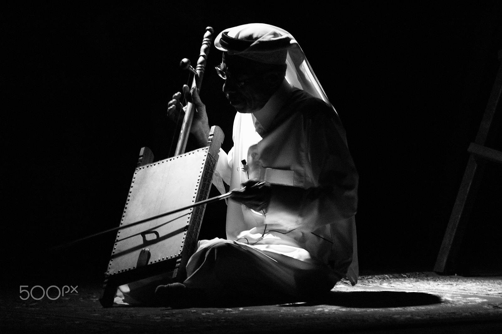 Nikon D70 sample photo. عازف photography