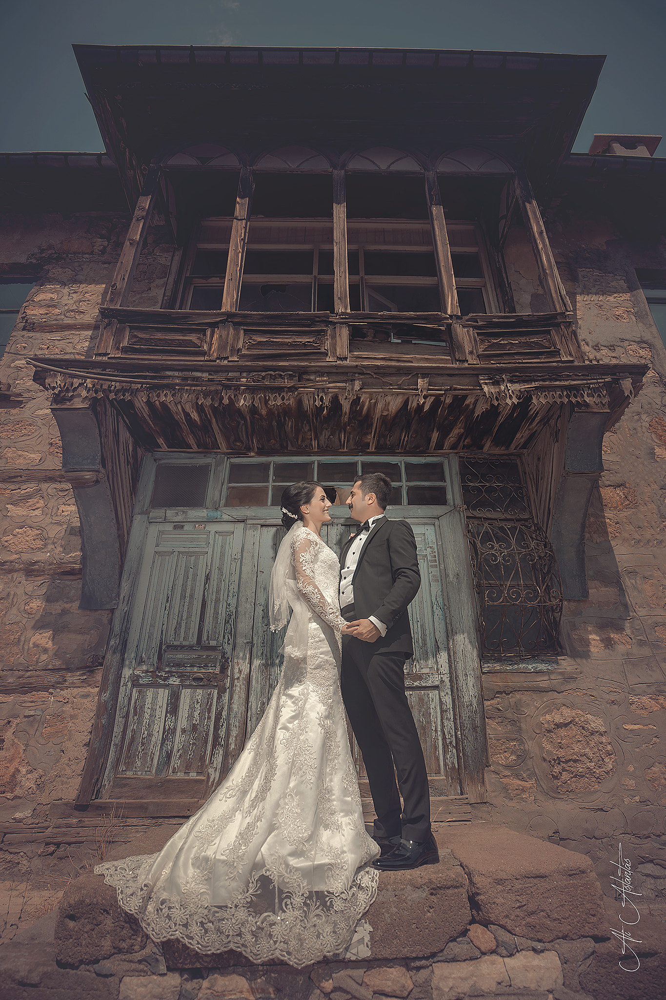 Canon EF 16-35mm F4L IS USM sample photo. Wedding photography