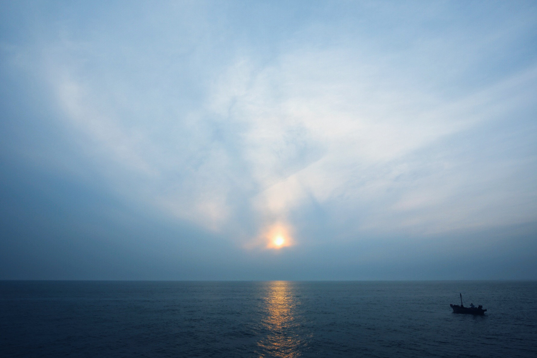 Canon EF 16-35mm F4L IS USM sample photo. Sea photography