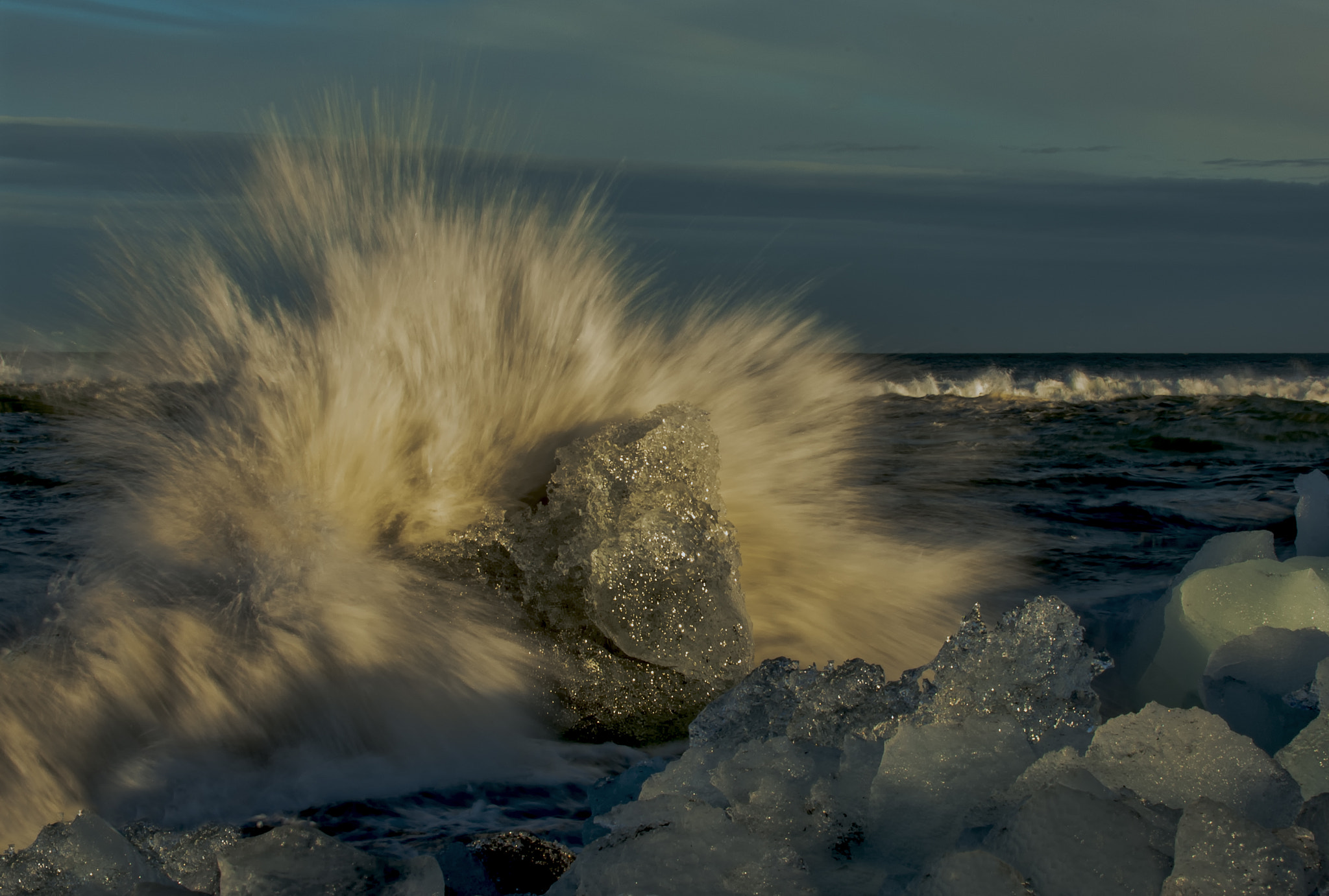 Nikon D200 sample photo. Powerful photography