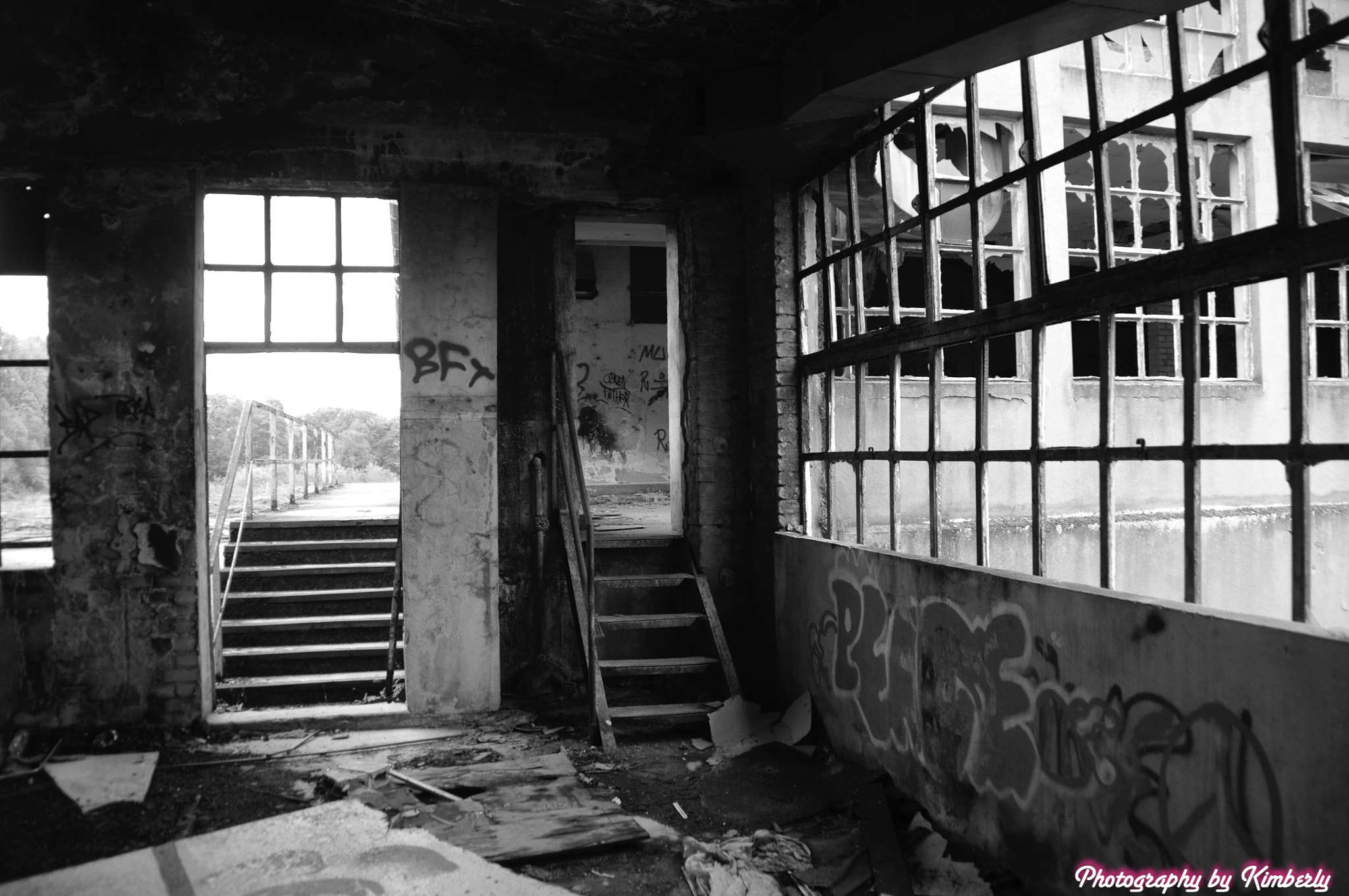 Sony SLT-A57 sample photo. Old and destroyed photography