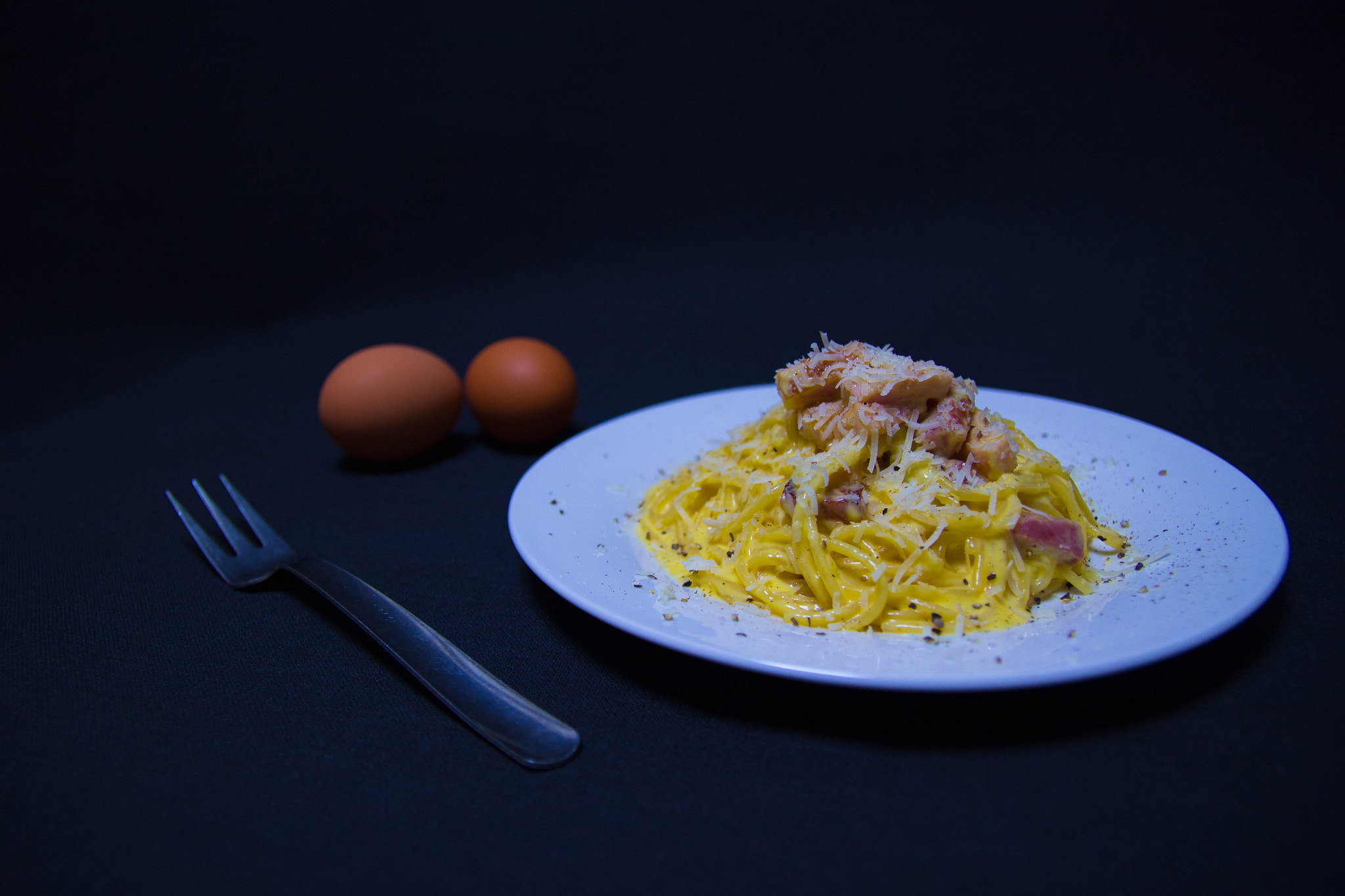 Canon EOS 100D (EOS Rebel SL1 / EOS Kiss X7) sample photo. Spaghetti alla carbonara photography