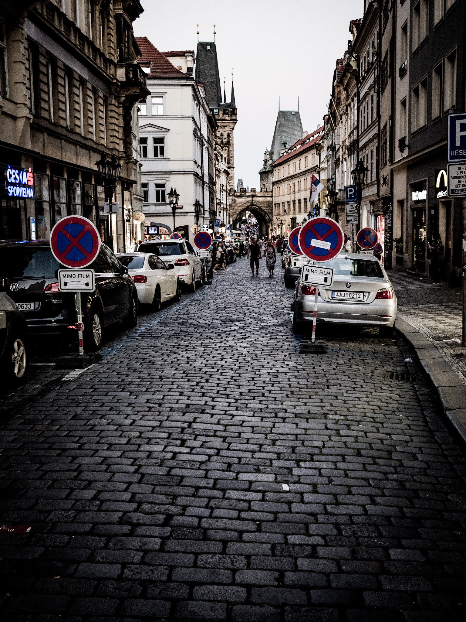 Panasonic Lumix DMC-GX8 + LUMIX G 20/F1.7 II sample photo. Street photo: prague at night photography