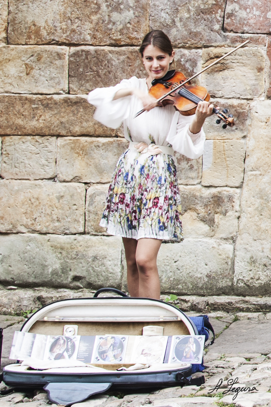 Canon TS-E 90mm F2.8 Tilt-Shift sample photo. Violinista photography
