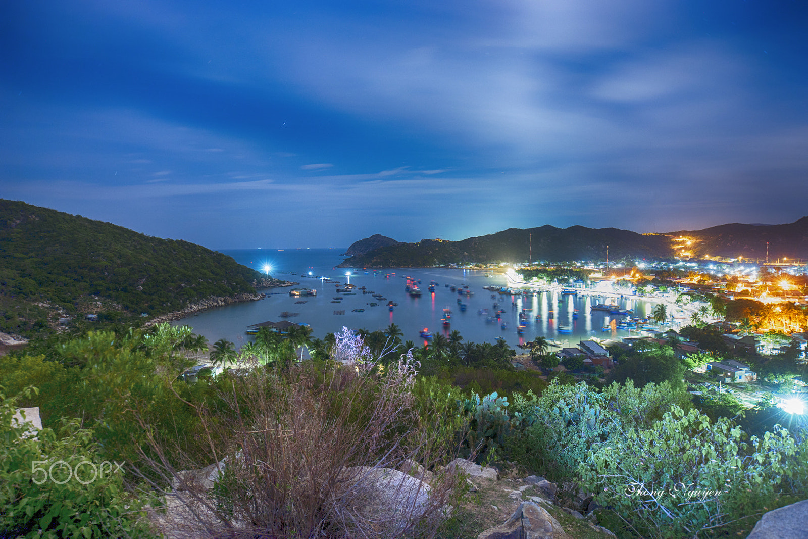 Tamron 18-270mm F3.5-6.3 Di II PZD sample photo. Vinh hy bay photography