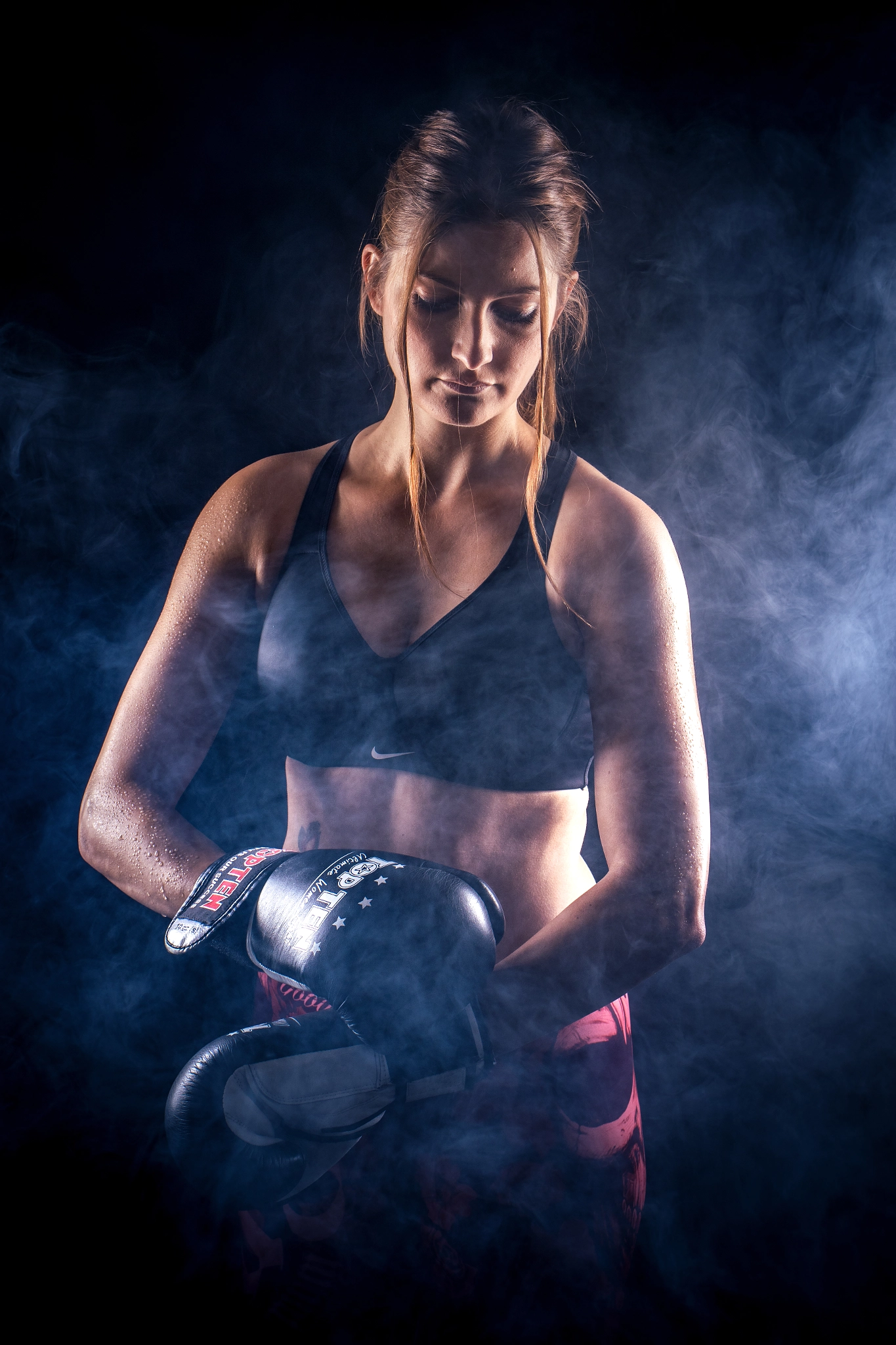 Canon EF 35mm F2 IS USM sample photo. Boxing photography