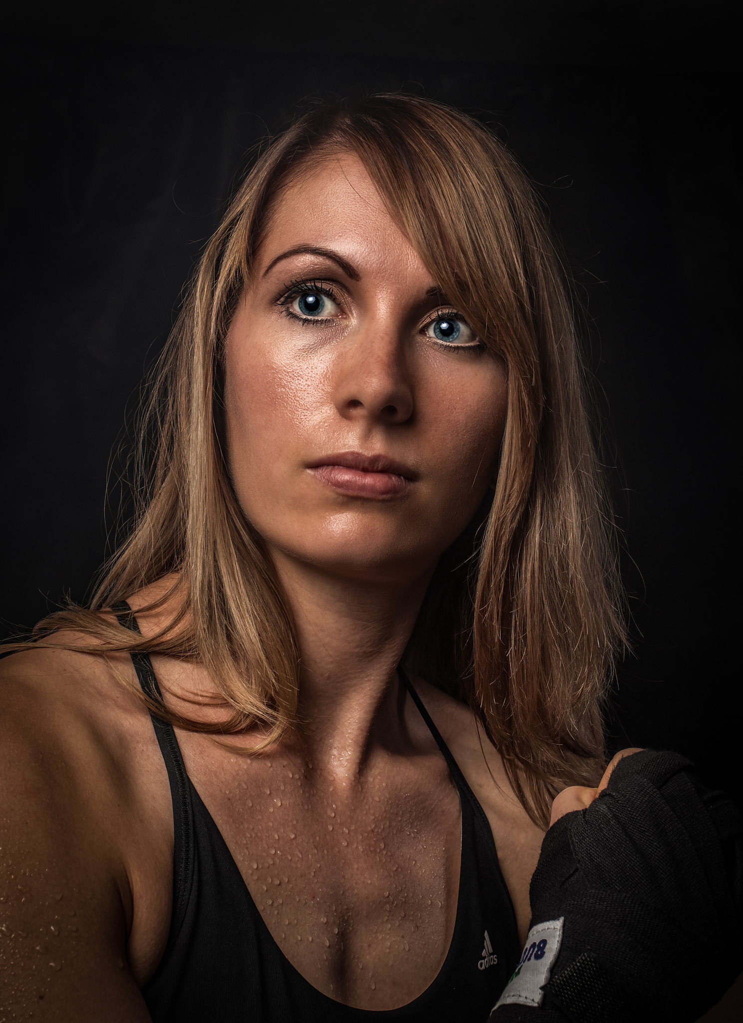 Canon EF 35mm F2 IS USM sample photo. Boxing photography