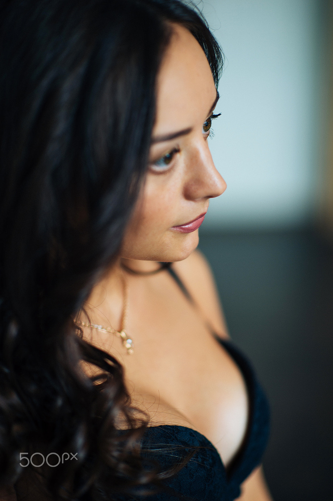 Nikon Df + Nikon AF-S Nikkor 85mm F1.4G sample photo. Intimate brunette photography