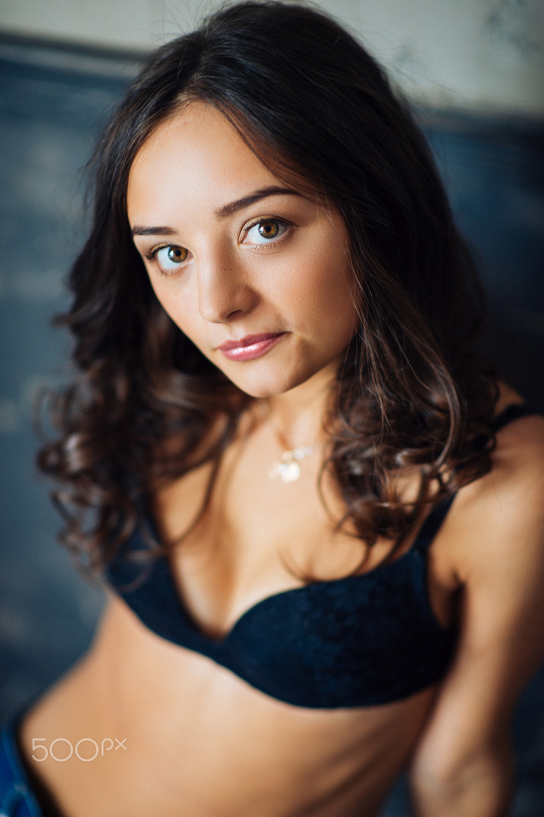 Nikon Df + Nikon AF-S Nikkor 85mm F1.4G sample photo. Intimate brunette photography
