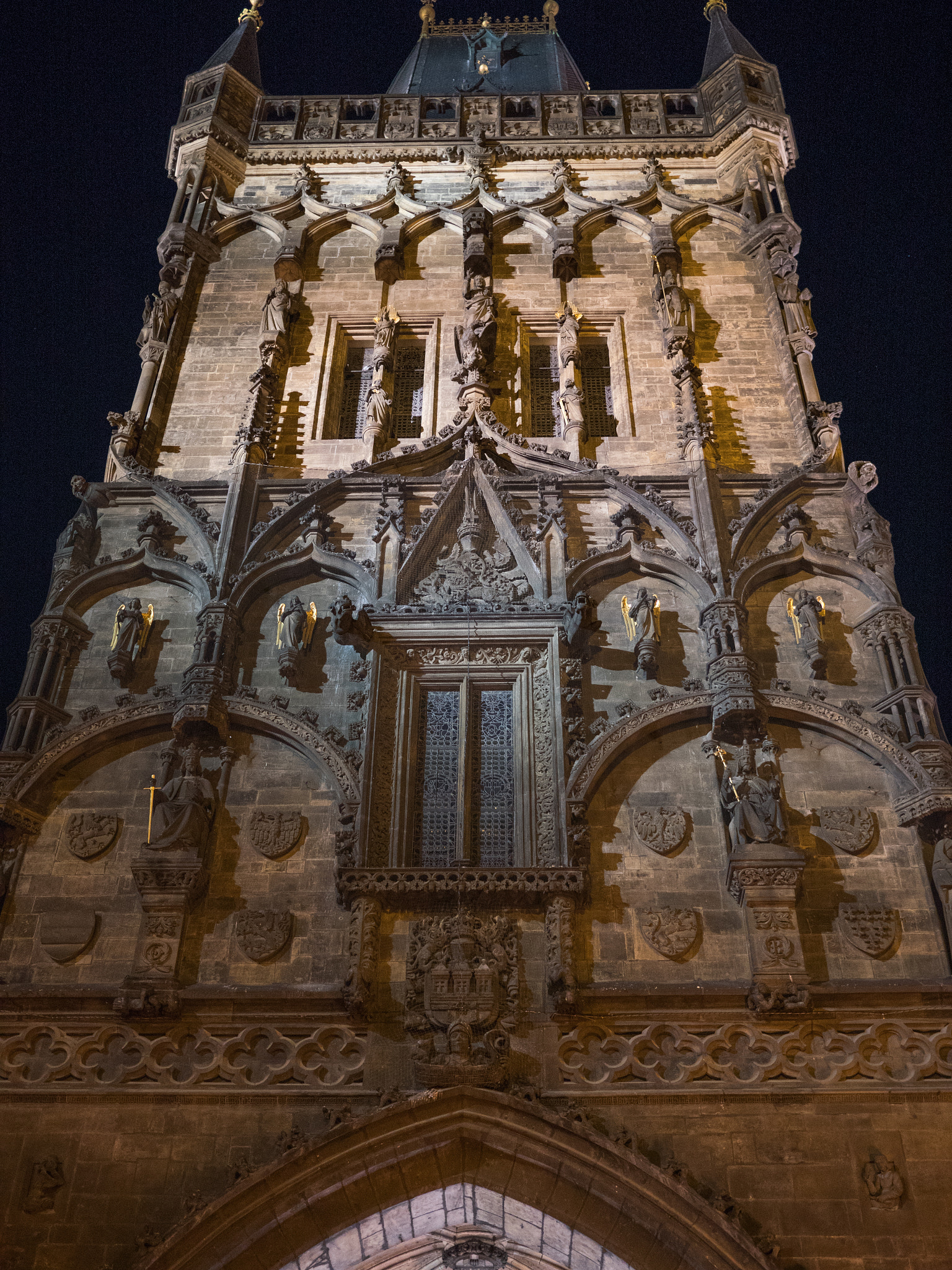 Panasonic Lumix DMC-GX8 + LUMIX G 20/F1.7 II sample photo. Night photo walk in prague. photography