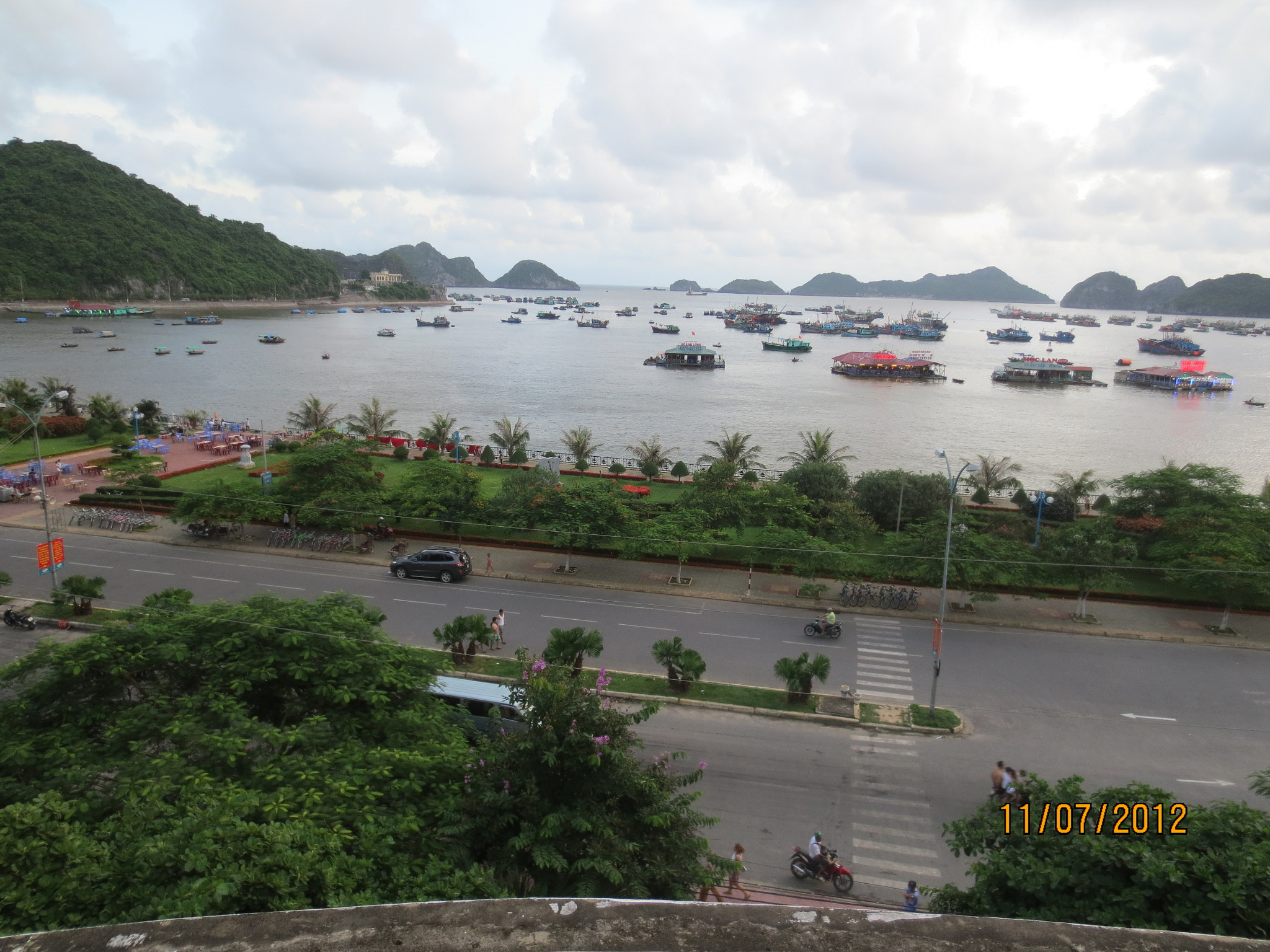 Canon PowerShot ELPH 110HS (PowerShot IXUS 125 HS) sample photo. Vietnam catba sea photography