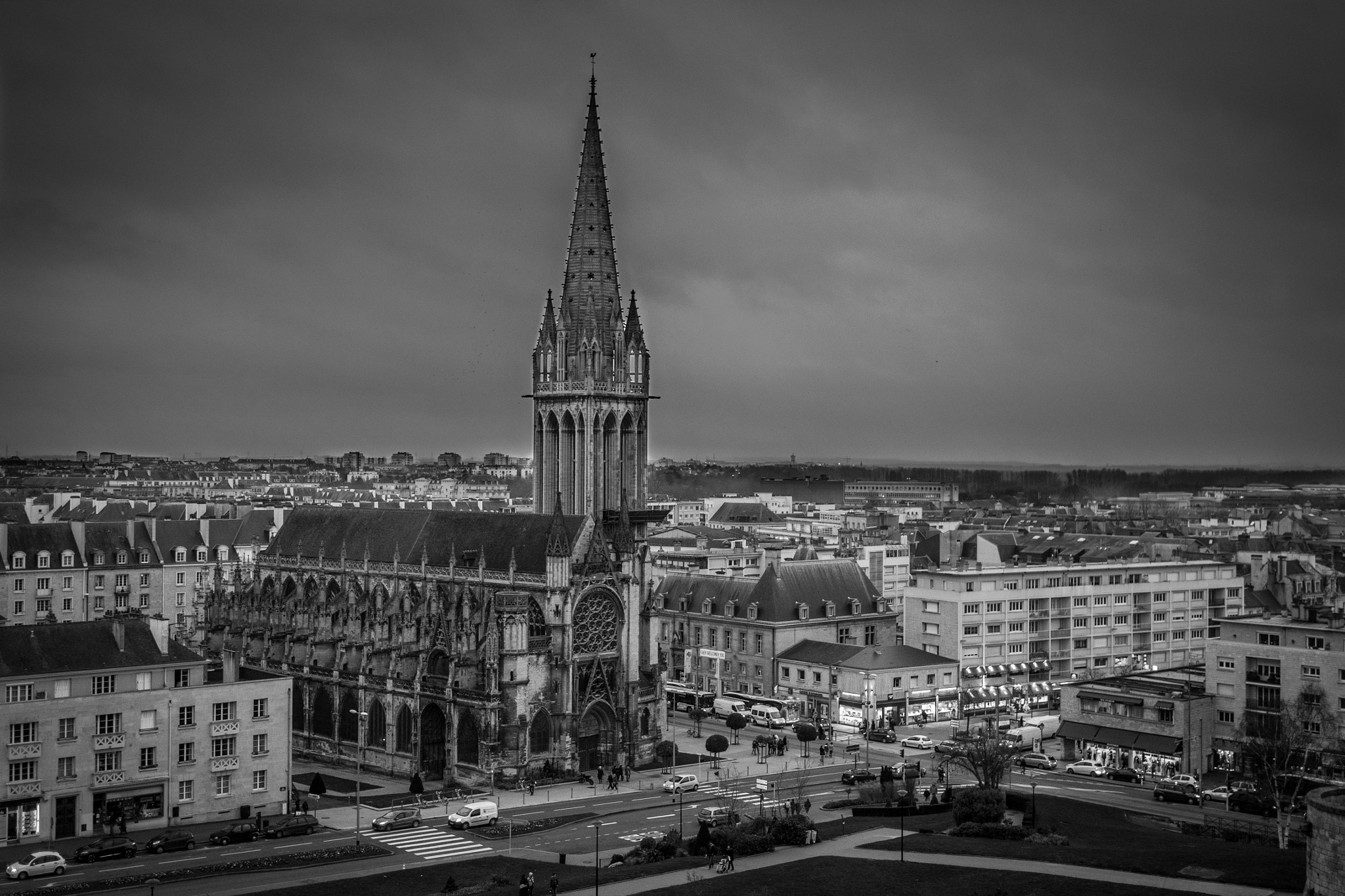 Panasonic Lumix DMC-GH3 sample photo. Eglise st pierre de caen photography