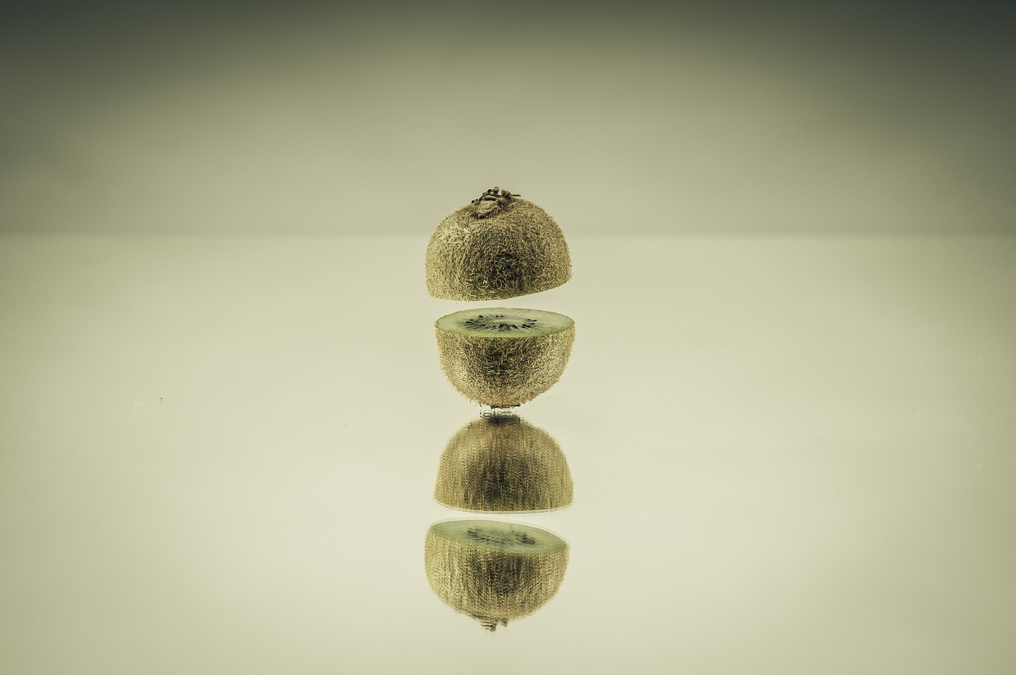Nikon D300S + Nikon AF-S Nikkor 85mm F1.8G sample photo. The cut of a kiwi photography